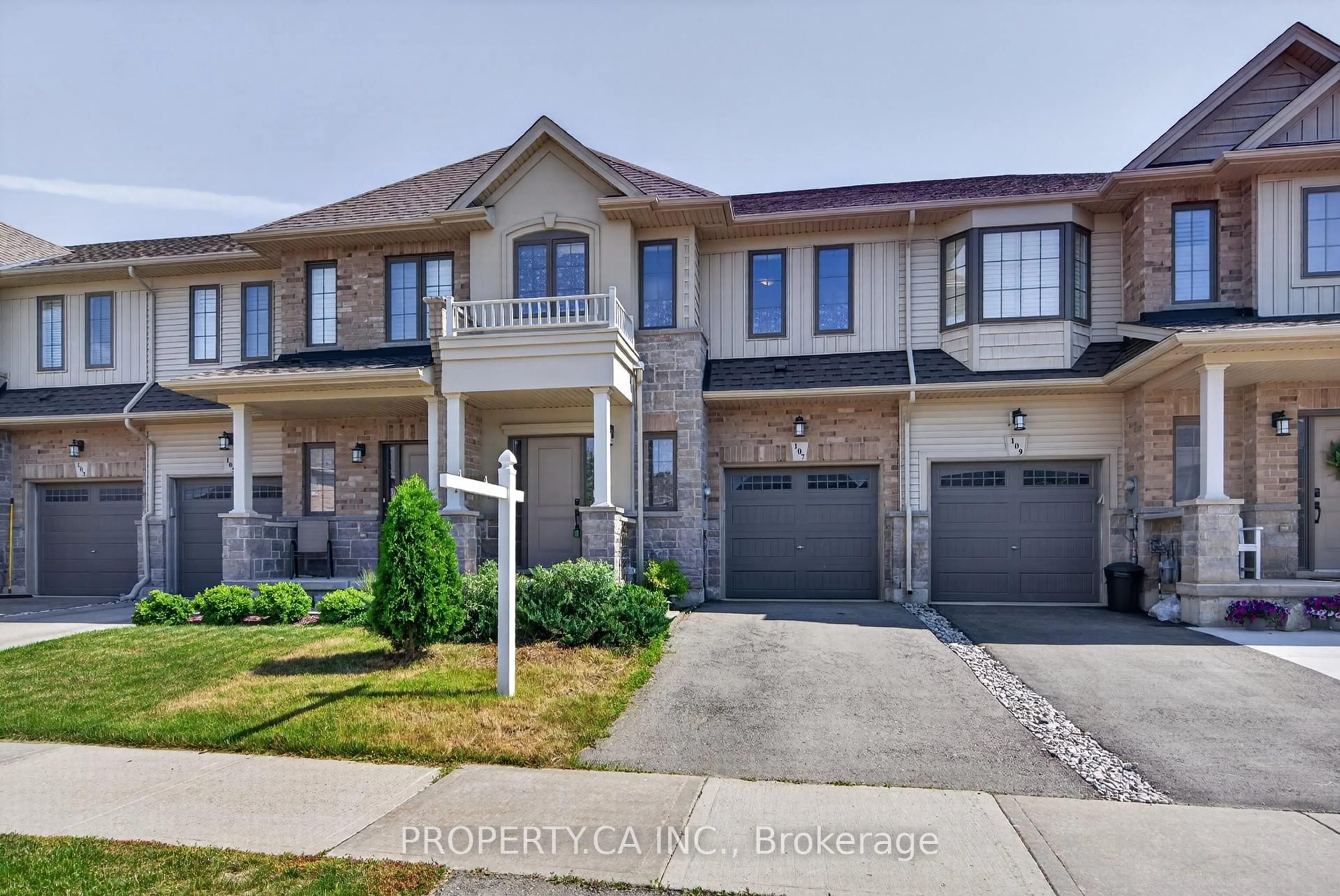 Home with brick exterior material, street for 107 Dennis Dr, West Lincoln Ontario L0R 2A0
