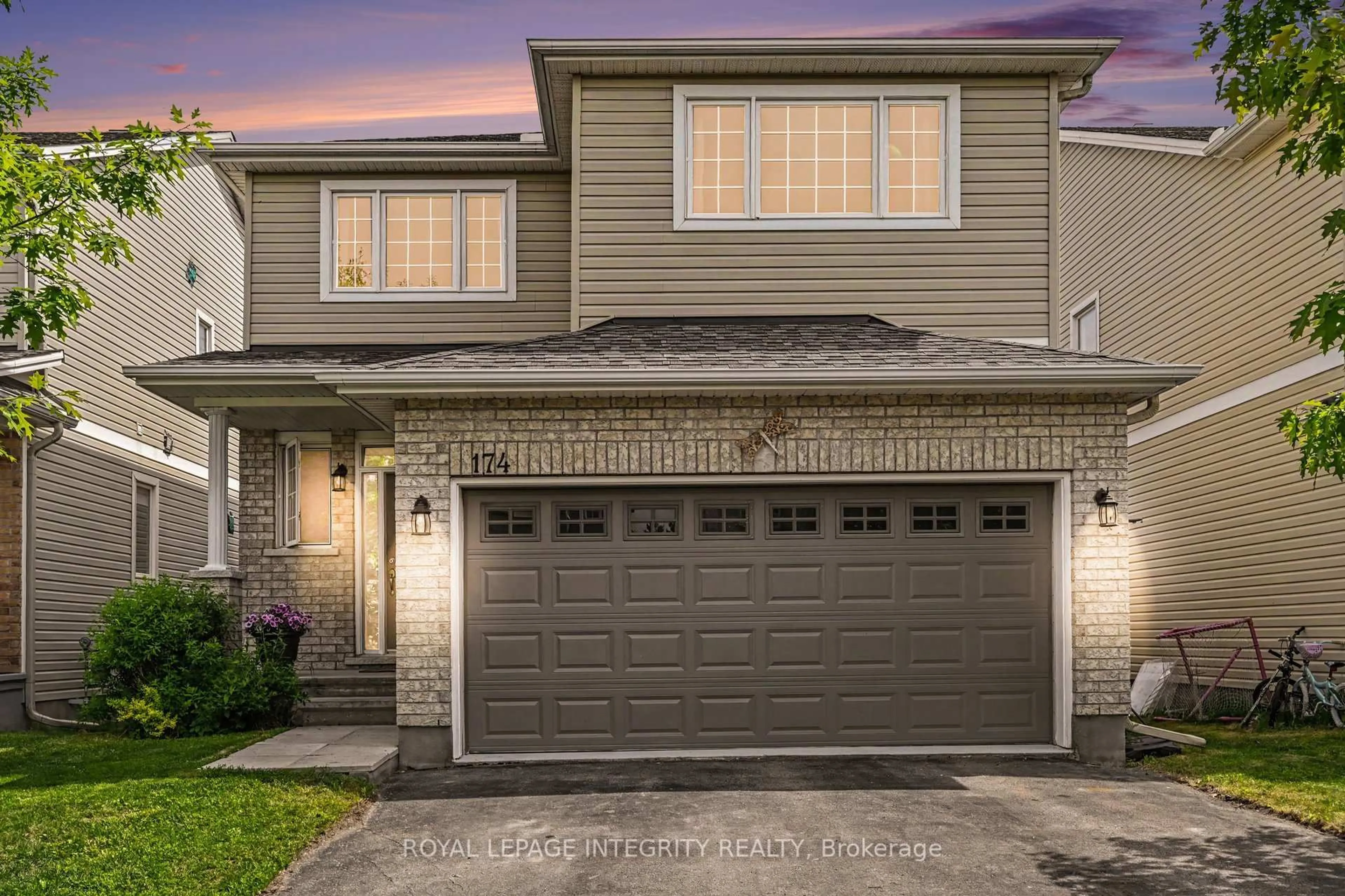 Home with vinyl exterior material, street for 174 Bert Hall St, Arnprior Ontario K7S 0H1