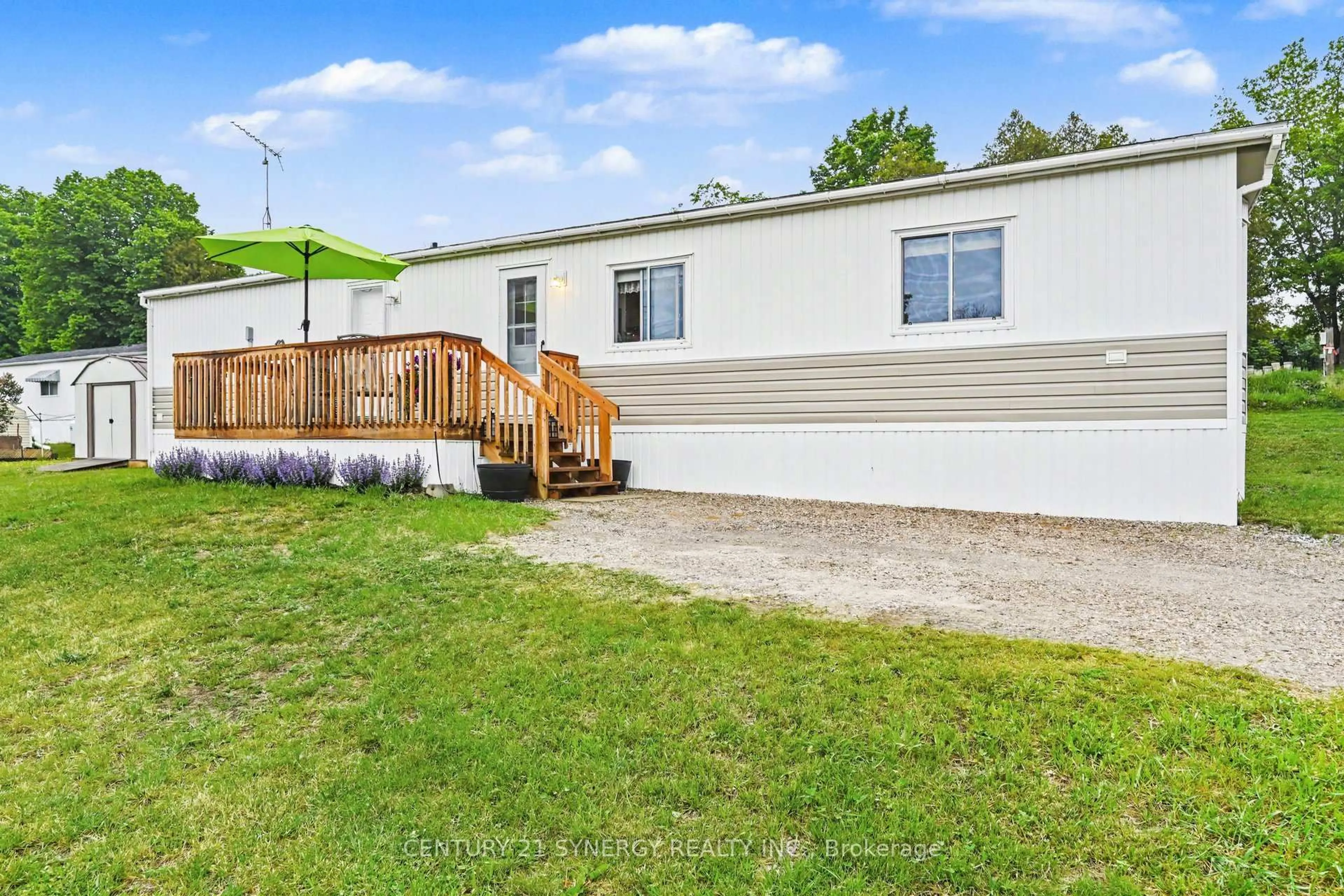 Home with vinyl exterior material, unknown for 261 Hillview Rd, Perth Ontario K7H 3C8