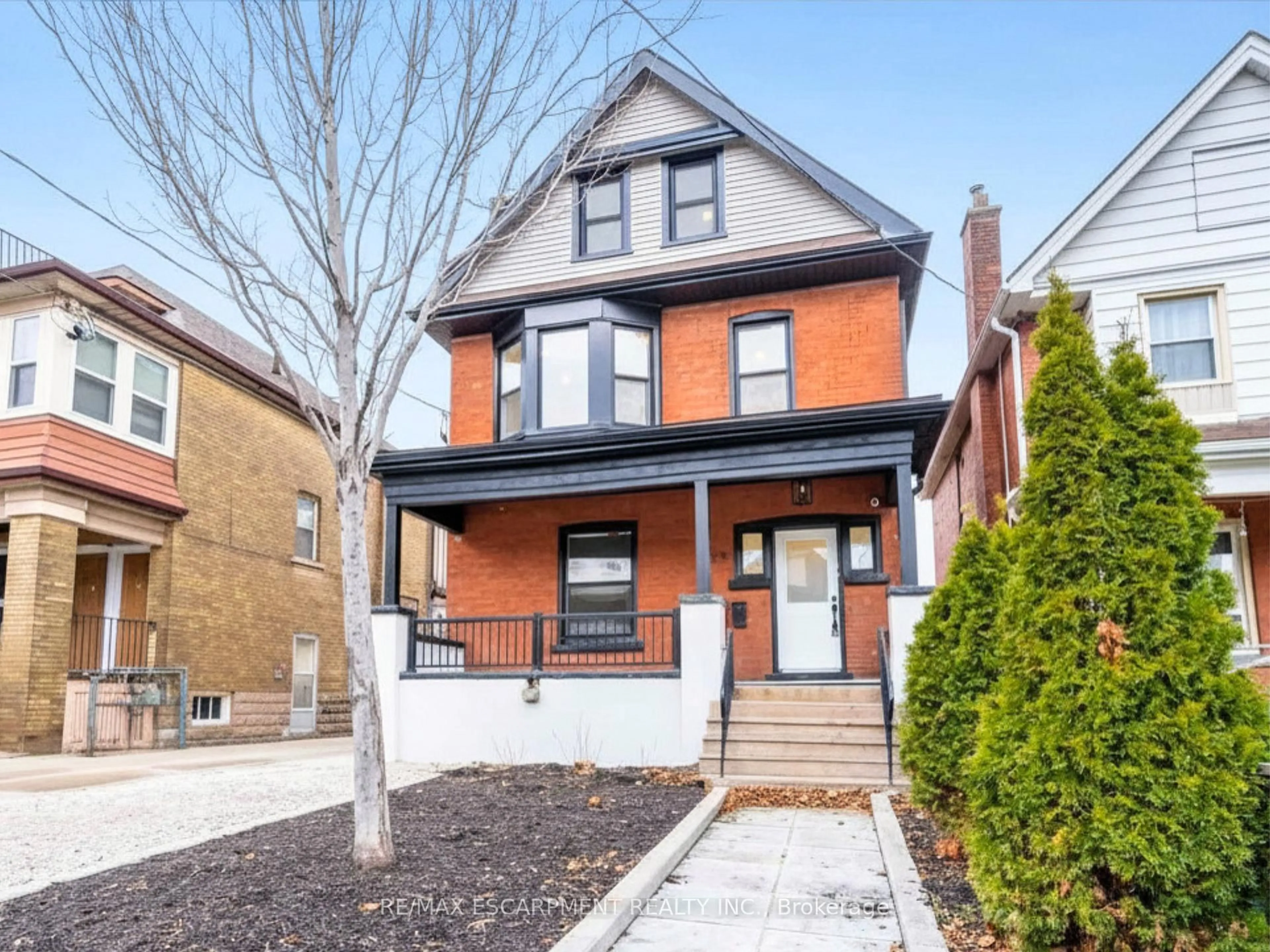 Home with brick exterior material, street for 204 Balsam Ave, Hamilton Ontario L8M 3B8