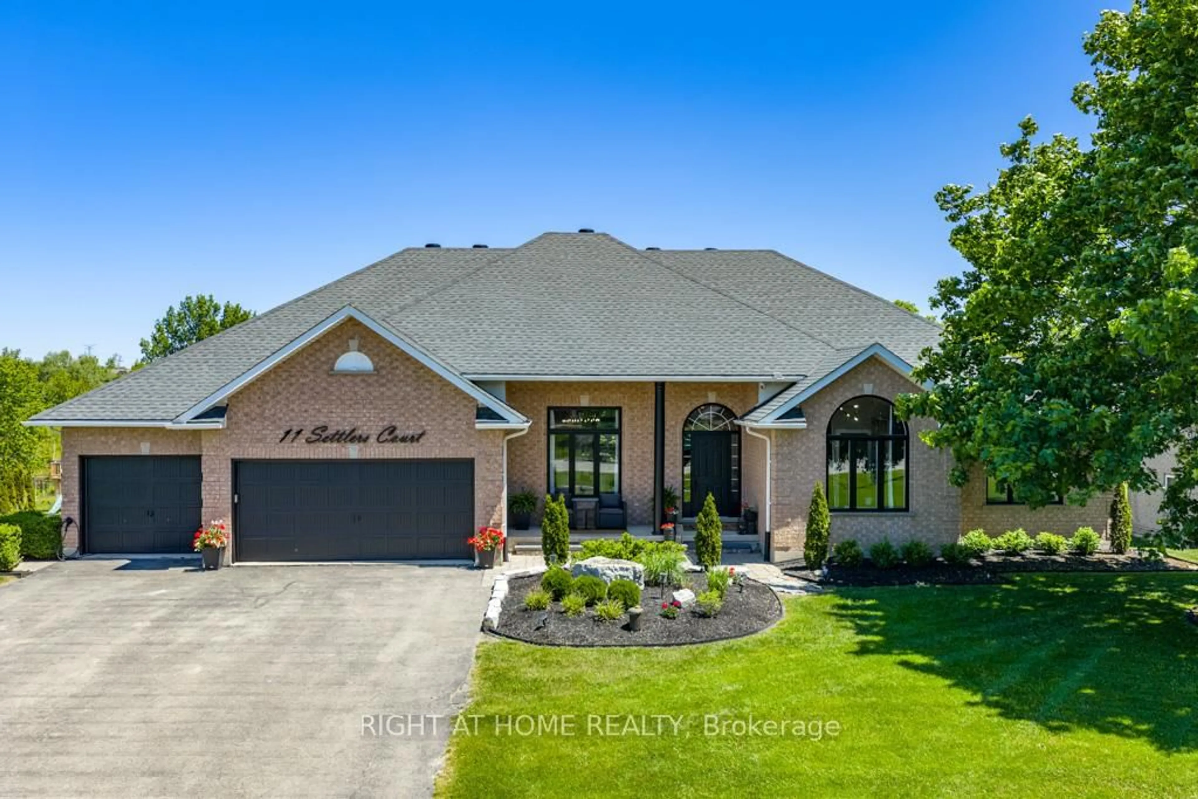 Home with brick exterior material, street for 11 Settlers Crt, Puslinch Ontario N0B 2C0