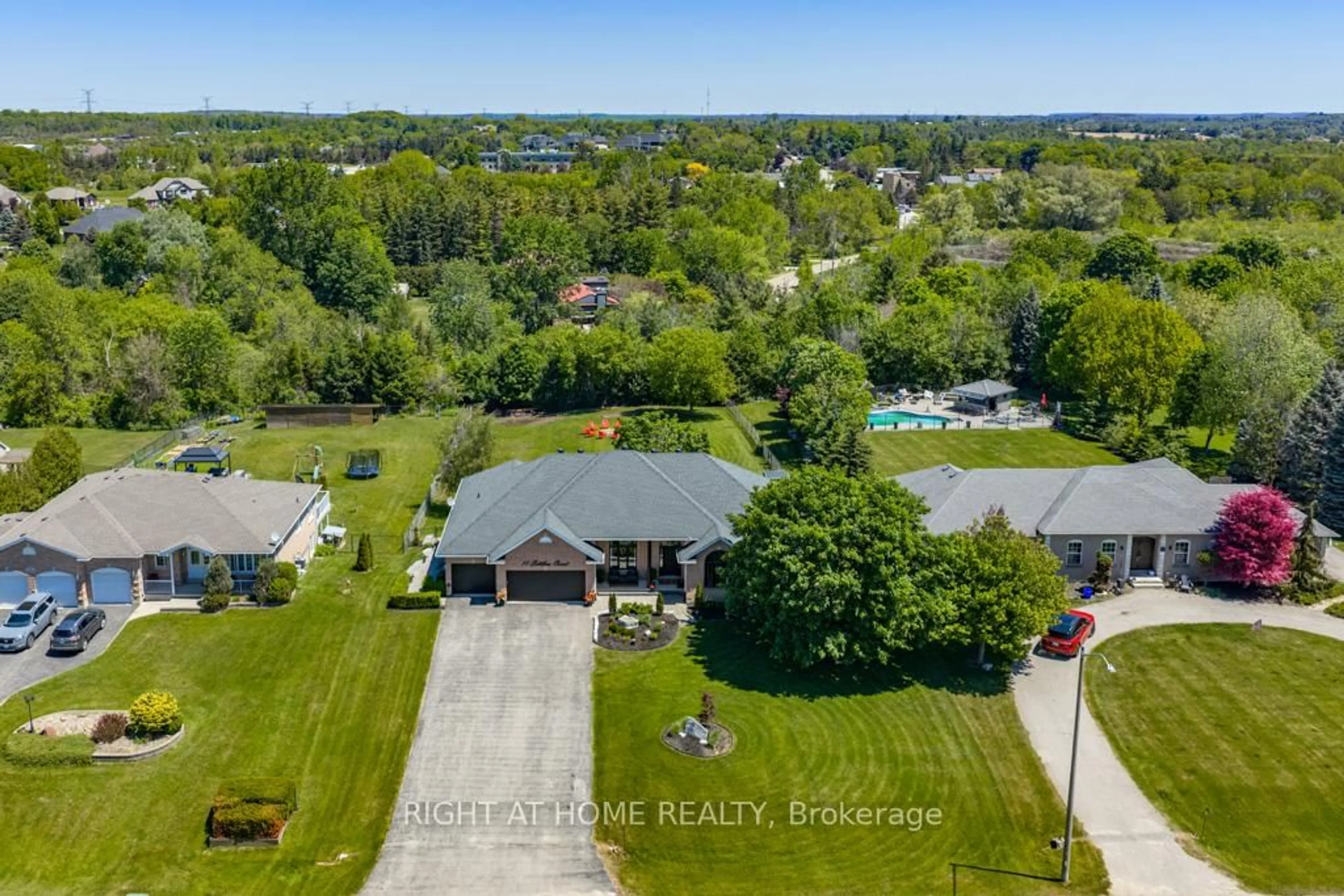 A pic from outside/outdoor area/front of a property/back of a property/a pic from drone, water/lake/river/ocean view for 11 Settlers Crt, Puslinch Ontario N0B 2C0