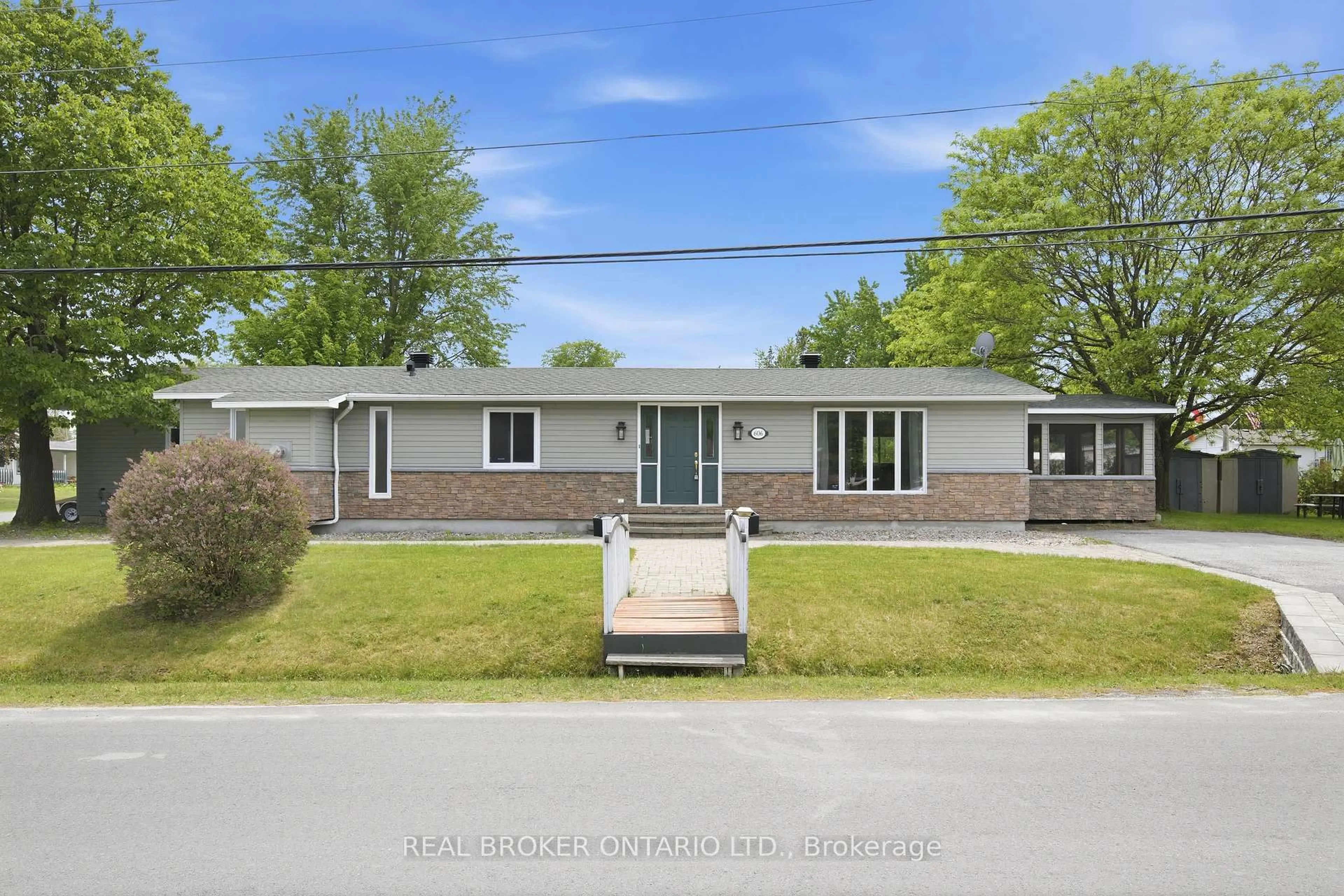 Unknown for 606 Lydia St, North Grenville Ontario K0G 1J0