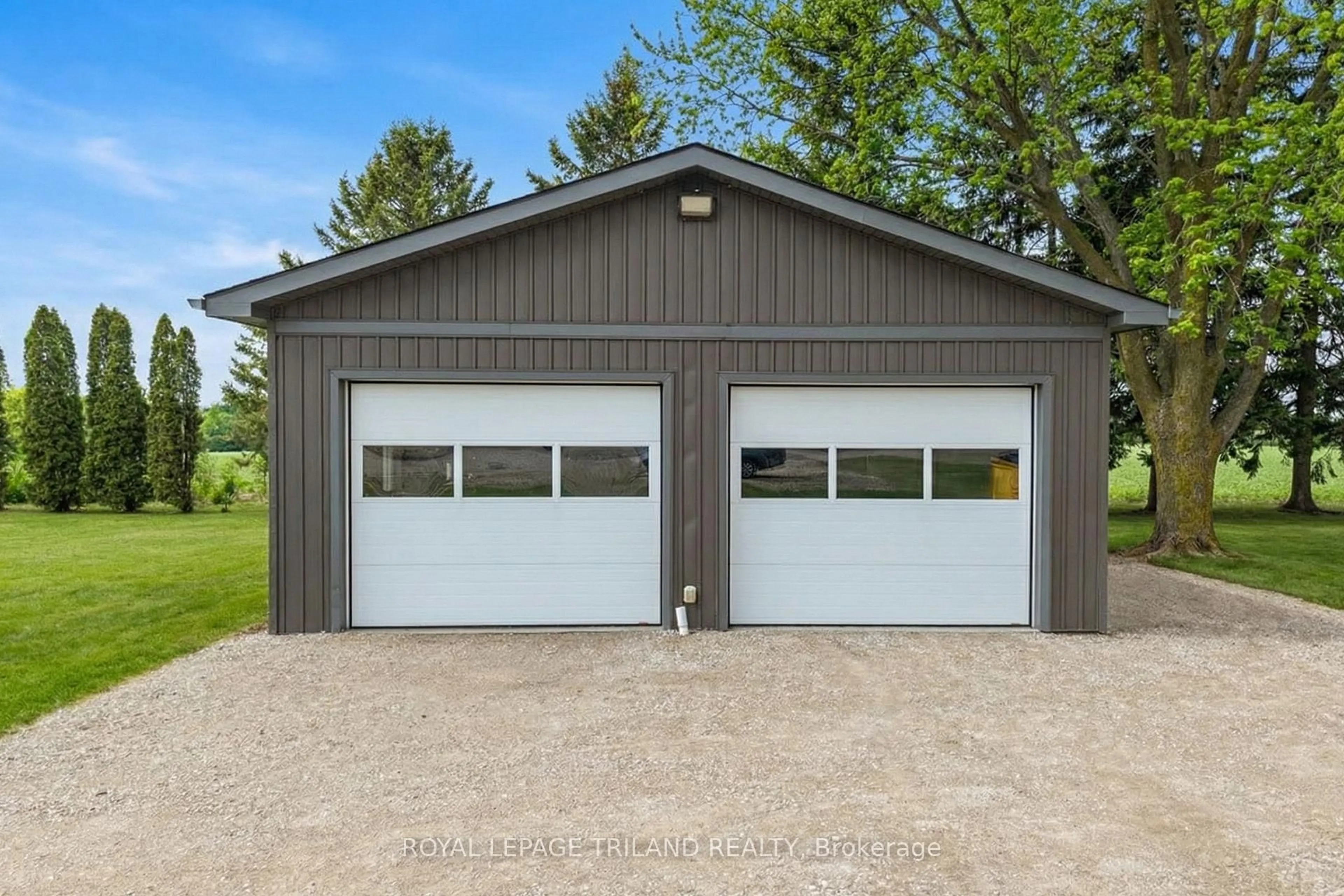 Indoor garage for 962967 96 Rd, Zorra Ontario N0M 2G0
