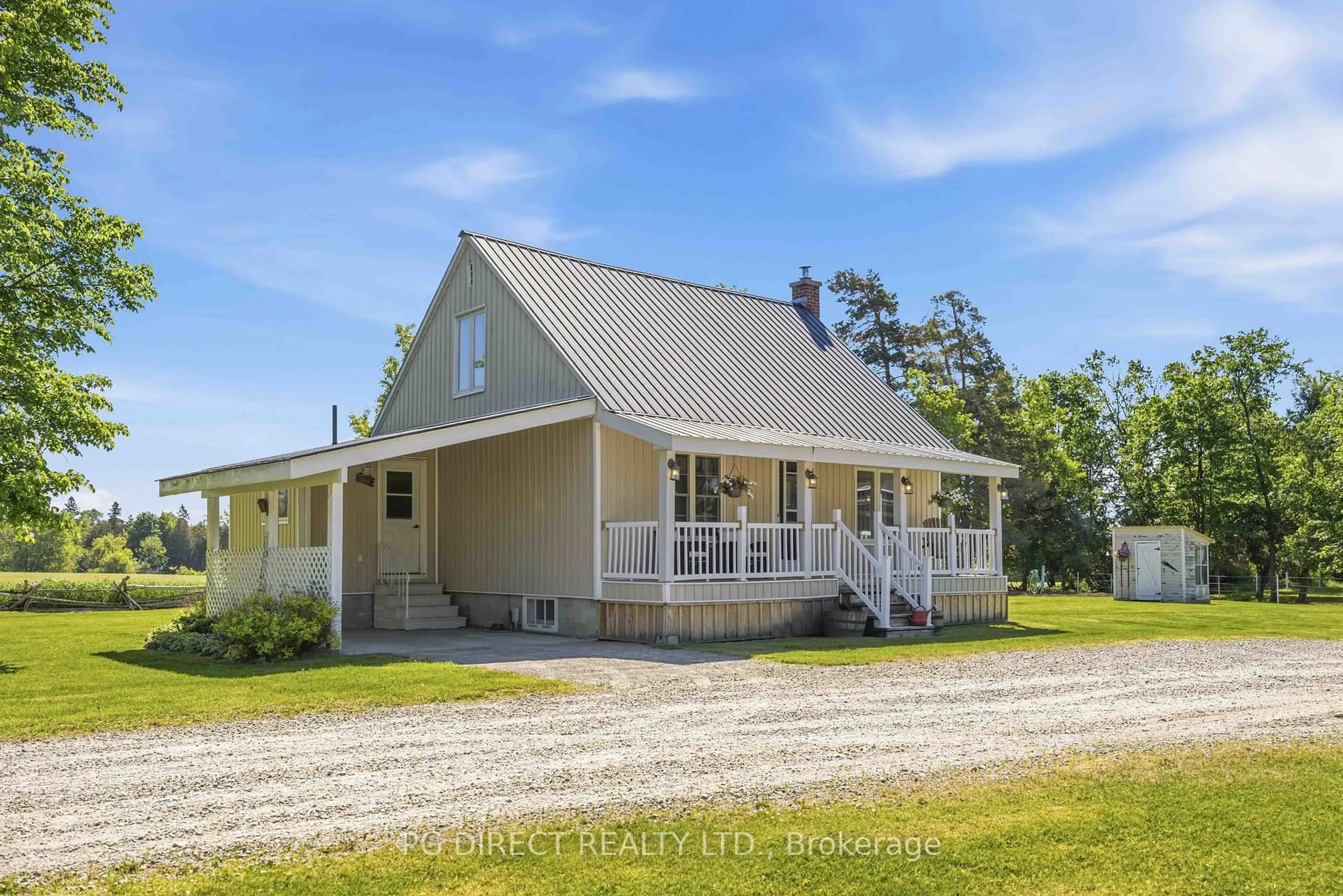 A pic from outside/outdoor area/front of a property/back of a property/a pic from drone, unknown for 516 Kings Wharf Rd, Kawartha Lakes Ontario K0M 1L0