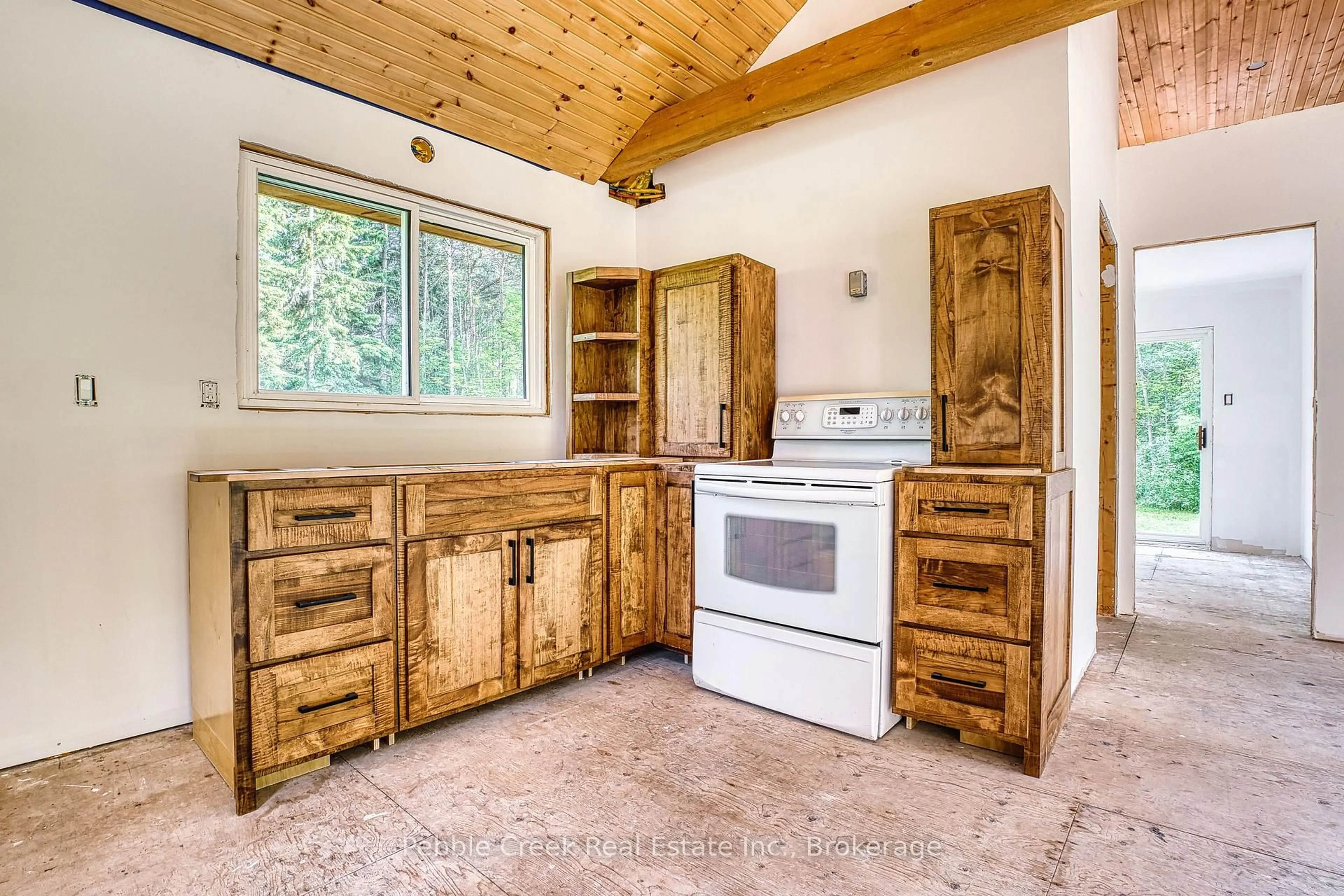 Rustic kitchen, unknown for 33811 Pine Crt, Ashfield-Colborne-Wawanosh Ontario N7A 3X9