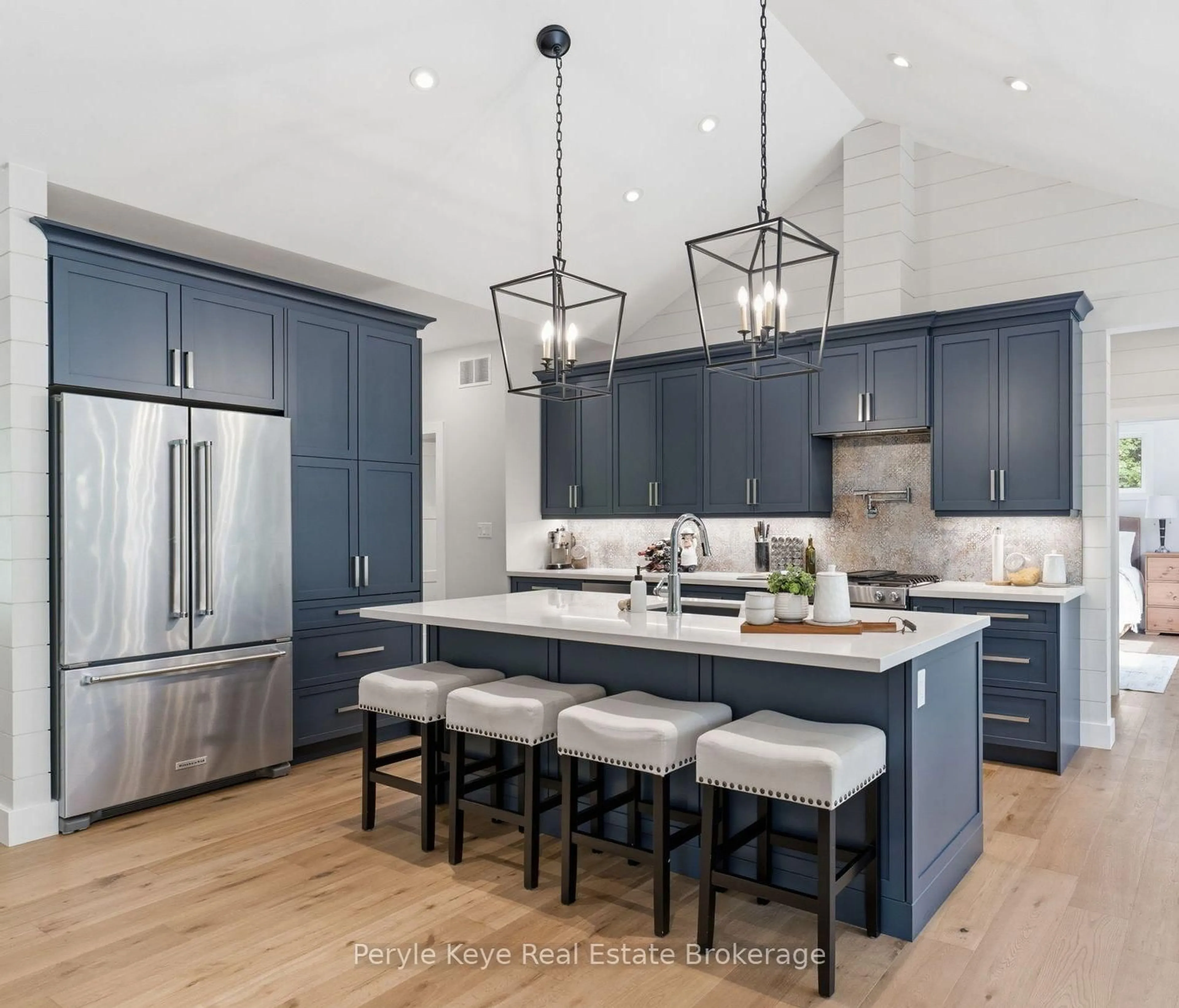 Contemporary kitchen, unknown for 1140 Walkers Glenn Cres, Lake of Bays Ontario P1H 2J6