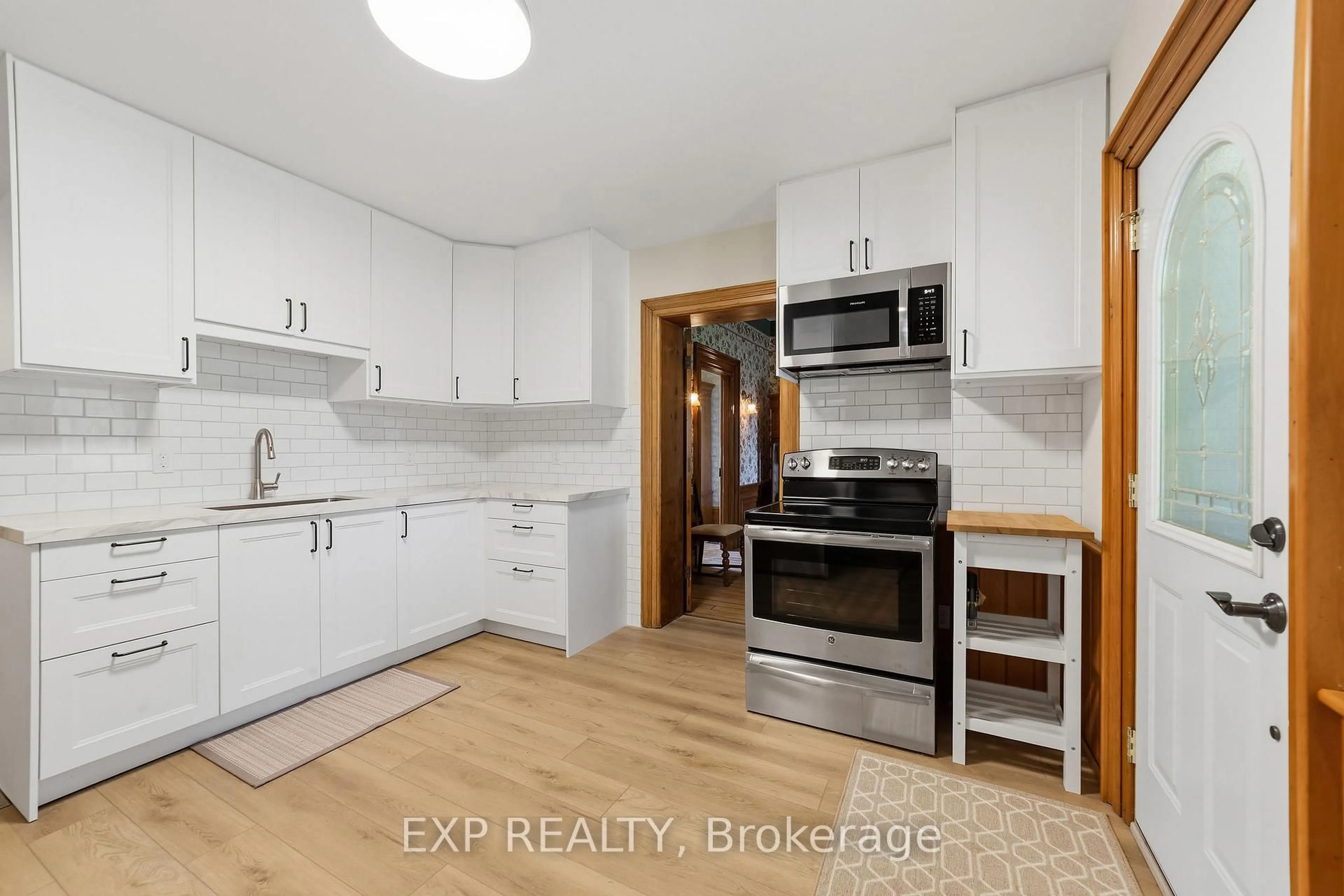 Standard kitchen, unknown for 30569 Wyatt Rd, North Middlesex Ontario N7G 3H7