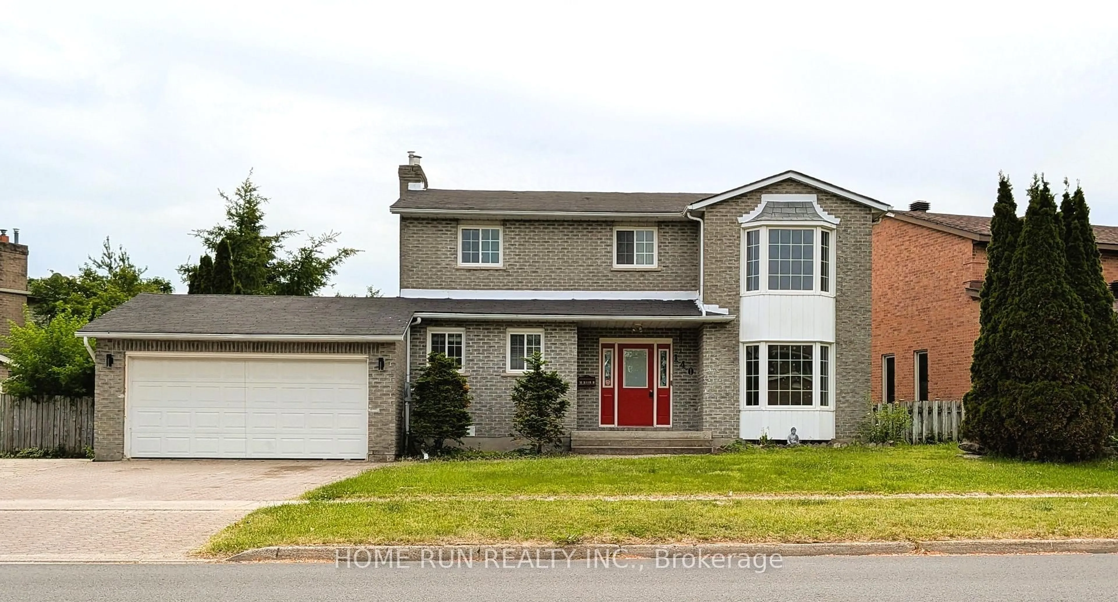 Home with vinyl exterior material, street for 140 Beley St, Brockville Ontario K6V 6W2