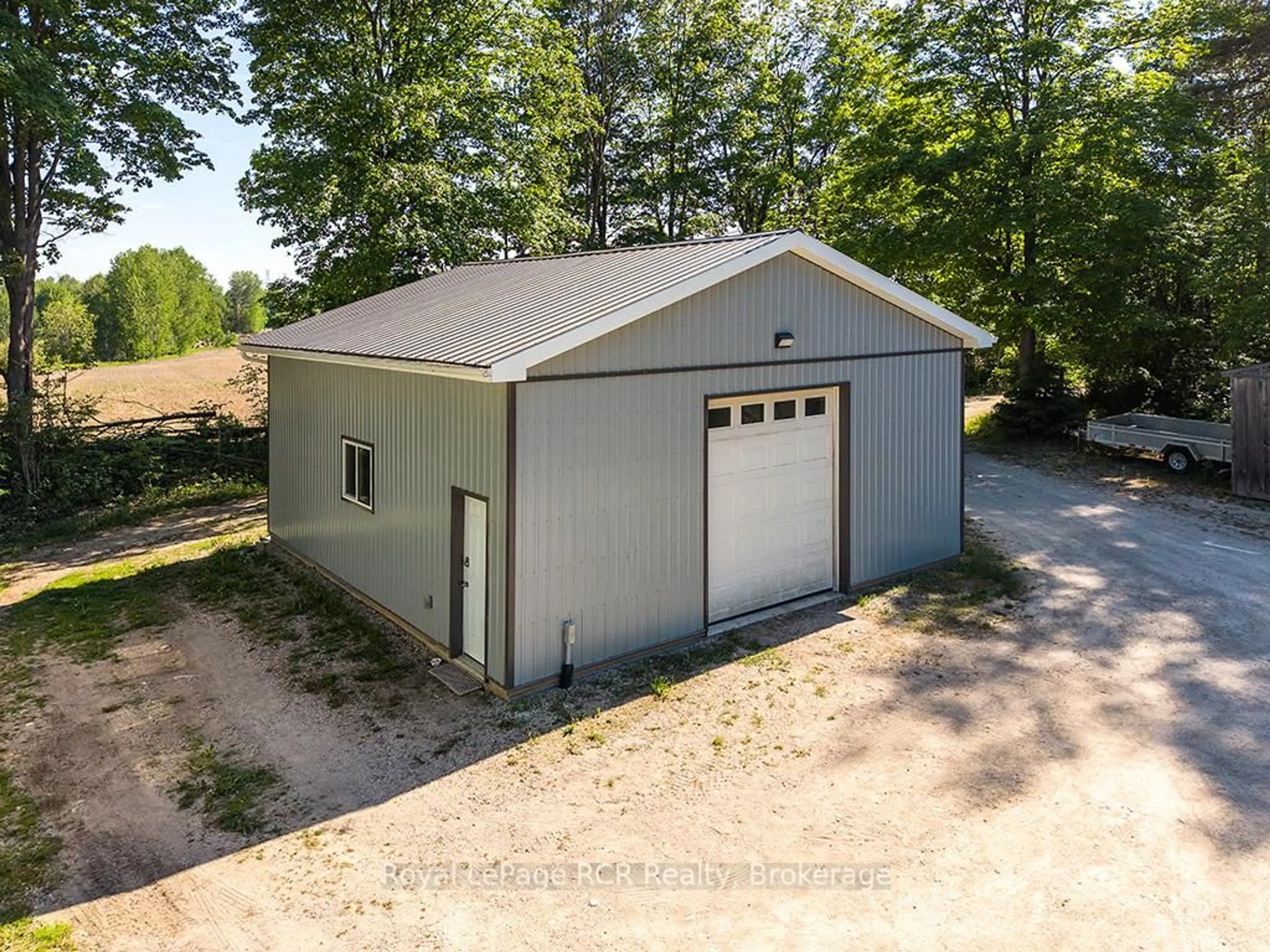 A pic from outside/outdoor area/front of a property/back of a property/a pic from drone, building for 262822 Varney Rd, West Grey Ontario N0G 1R0