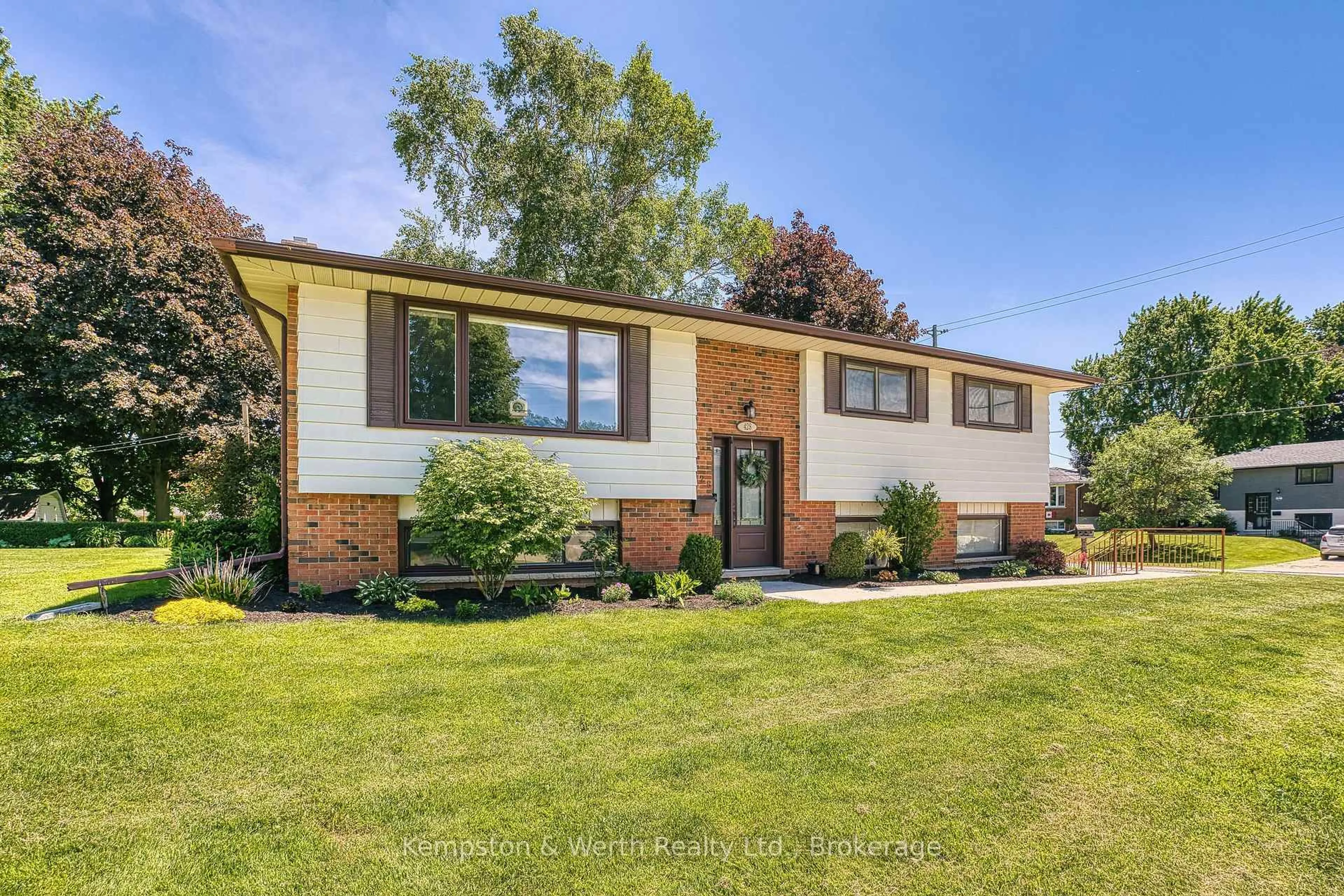 Home with brick exterior material, street for 428 Boyne Ave, North Perth Ontario N4W 3K4