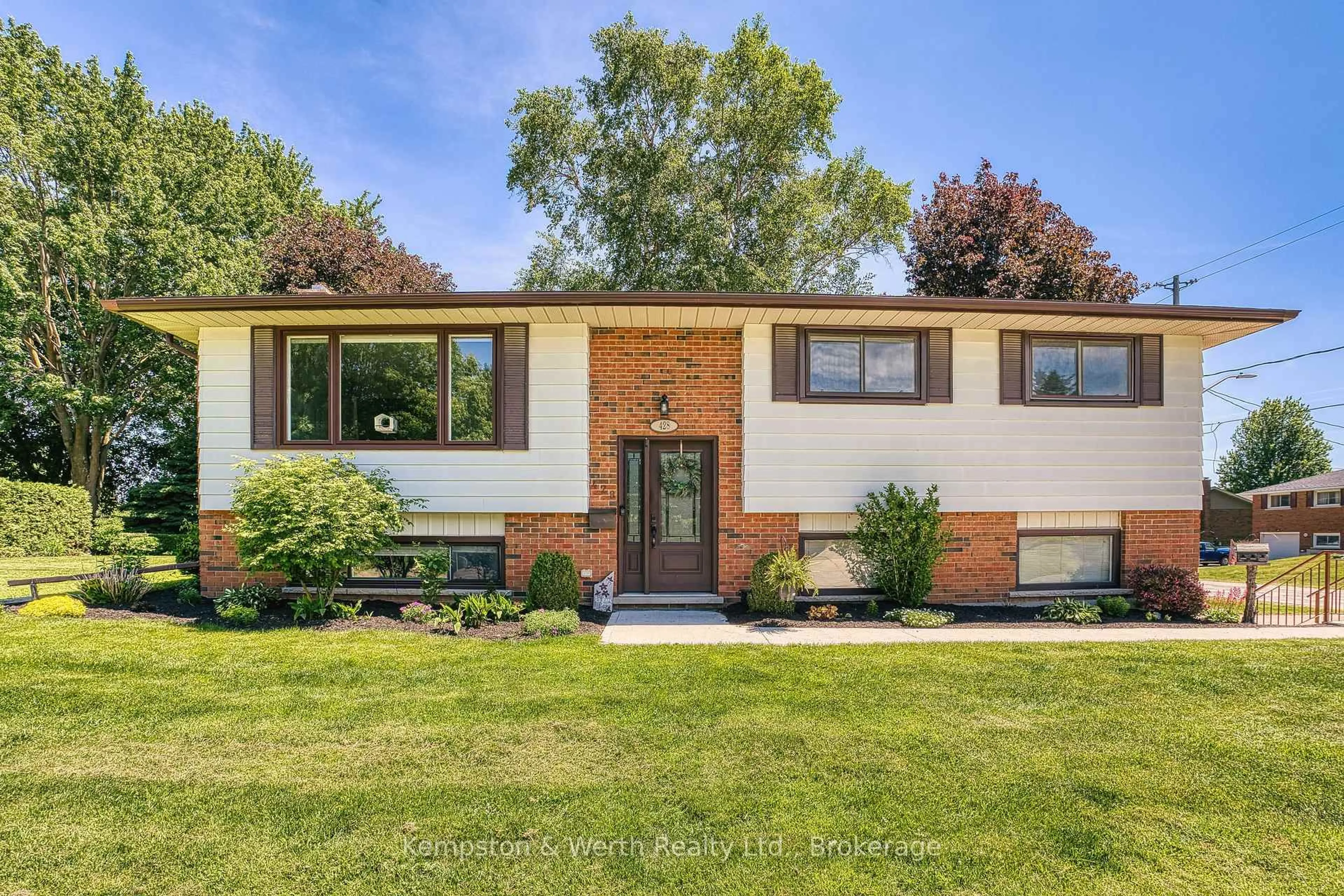 Home with brick exterior material, street for 428 Boyne Ave, North Perth Ontario N4W 3K4