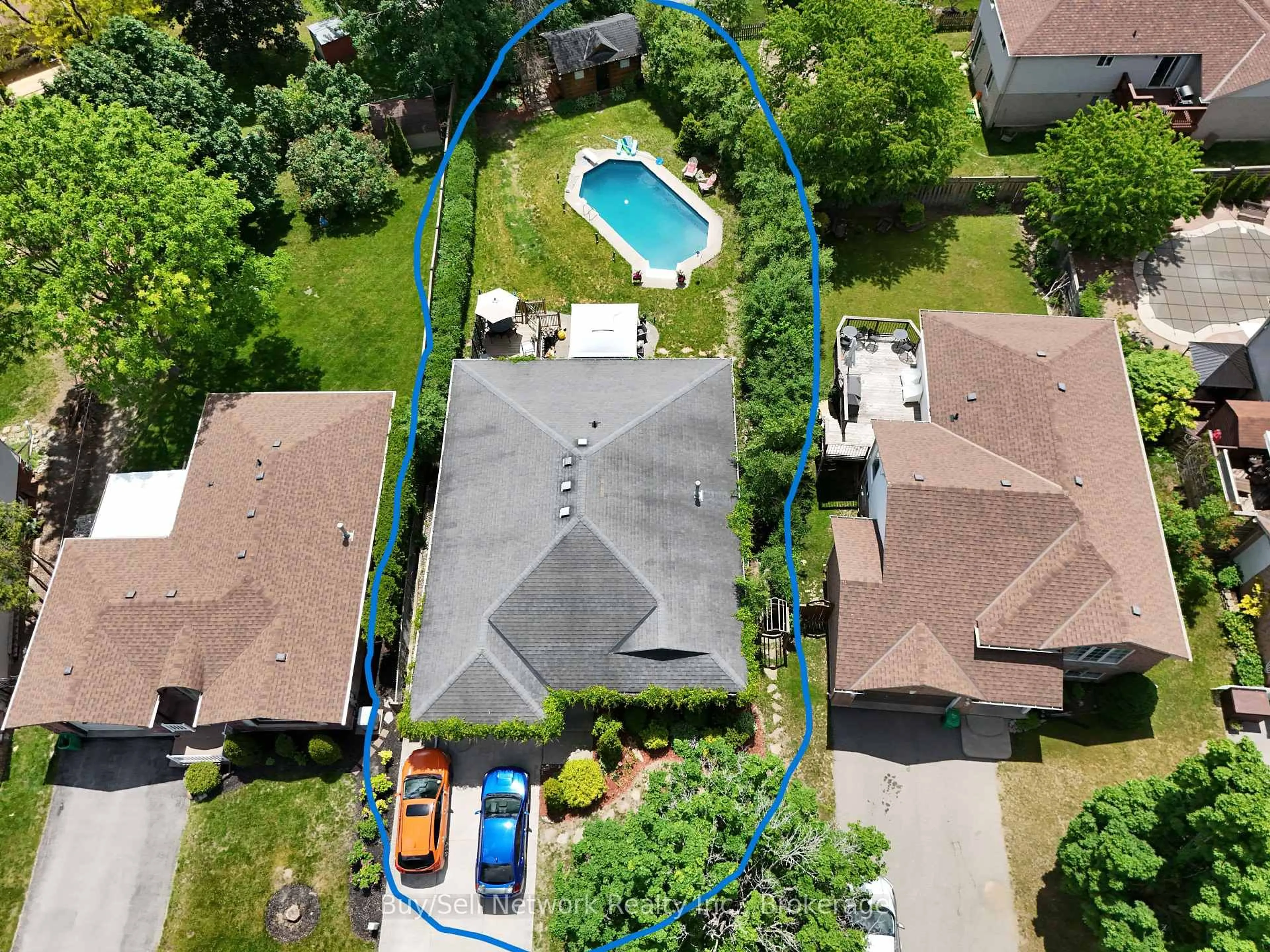 A pic from outside/outdoor area/front of a property/back of a property/a pic from drone, street for 2504 Idyllwood Cres, Peterborough Ontario K9L 1Y9