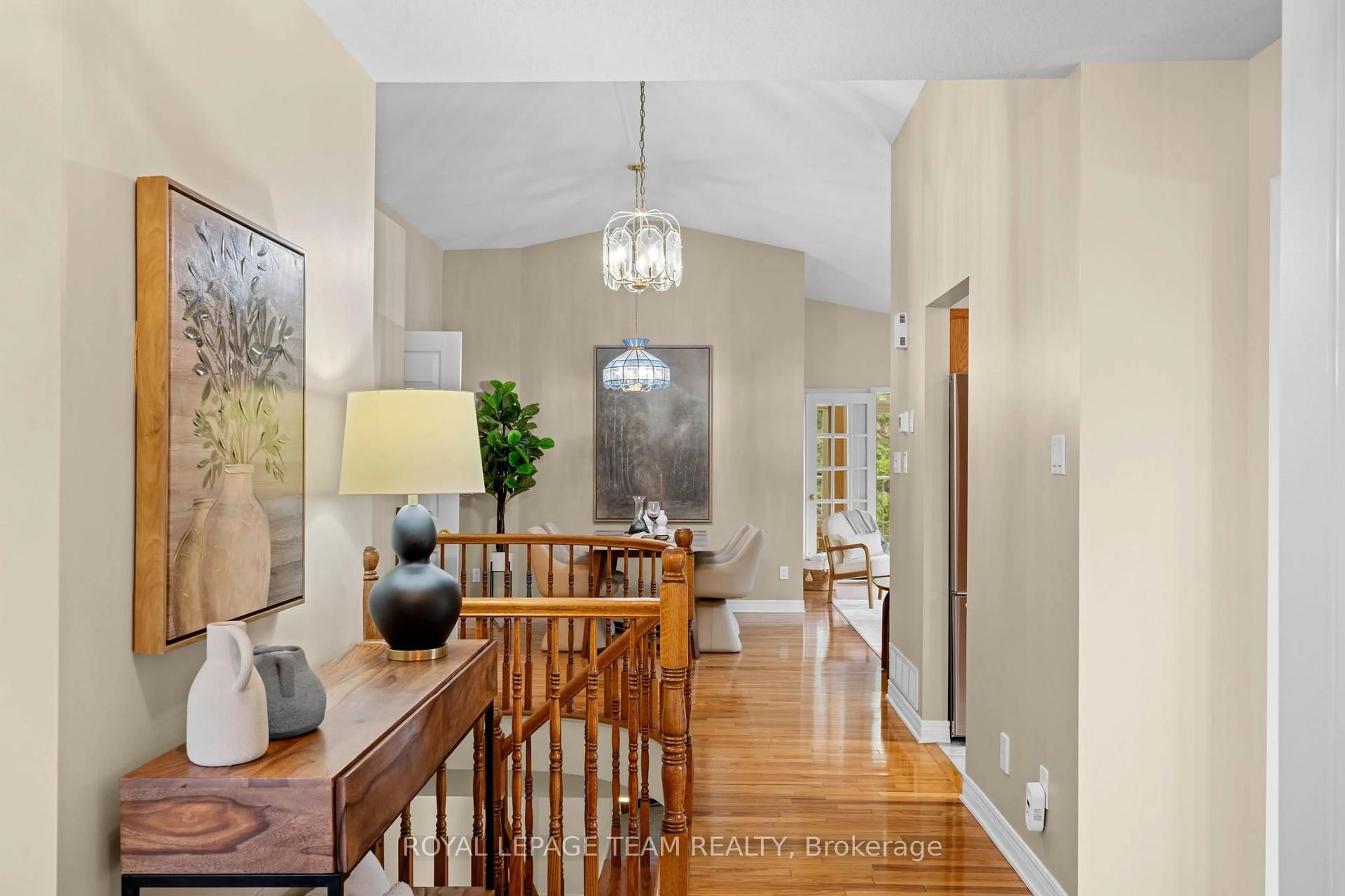 Indoor entryway for 47 Stowgrass Cres, Stittsville Ontario K2S 2A1