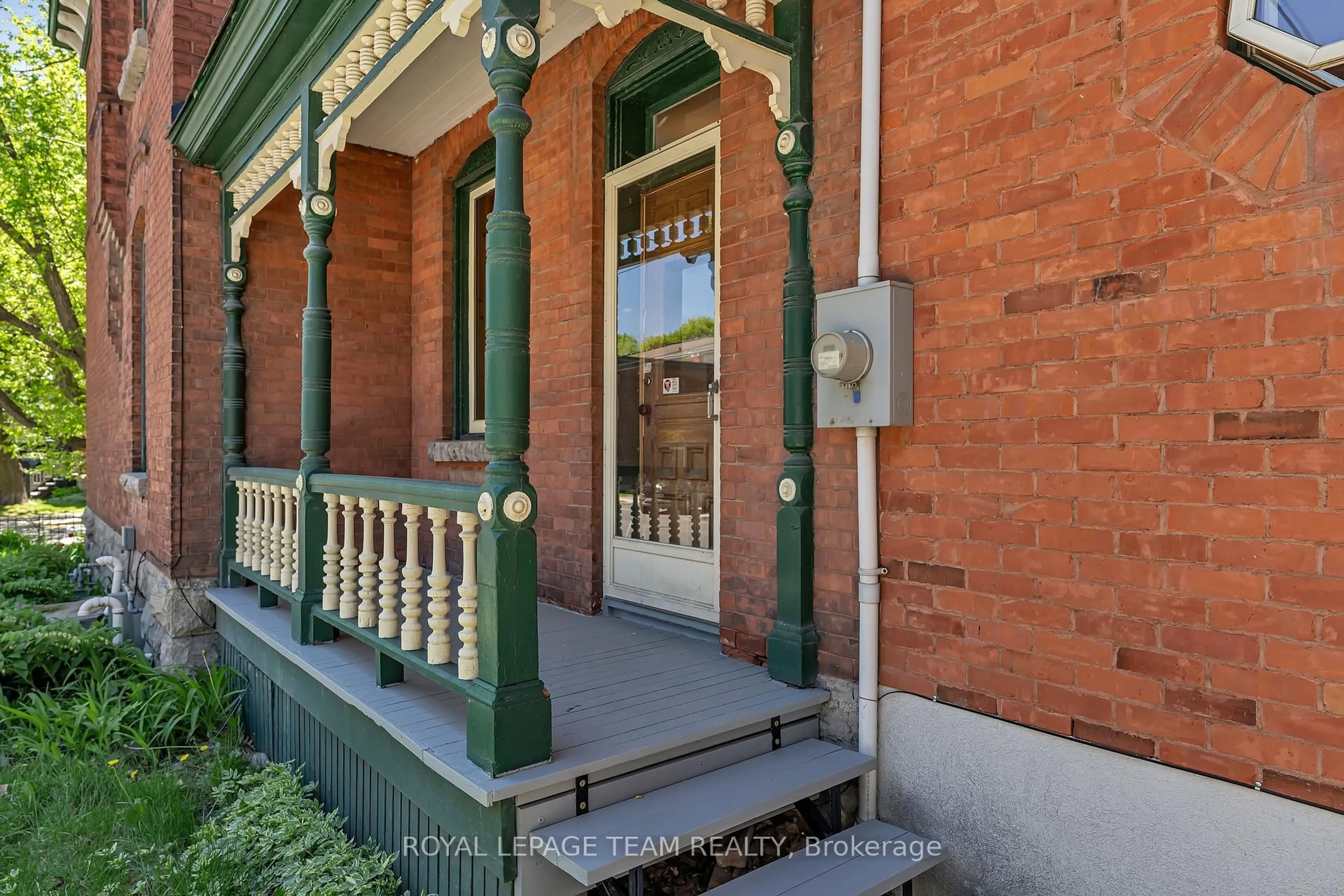 Unknown for 537 Gilmour St, Ottawa Ontario K1R 5L5