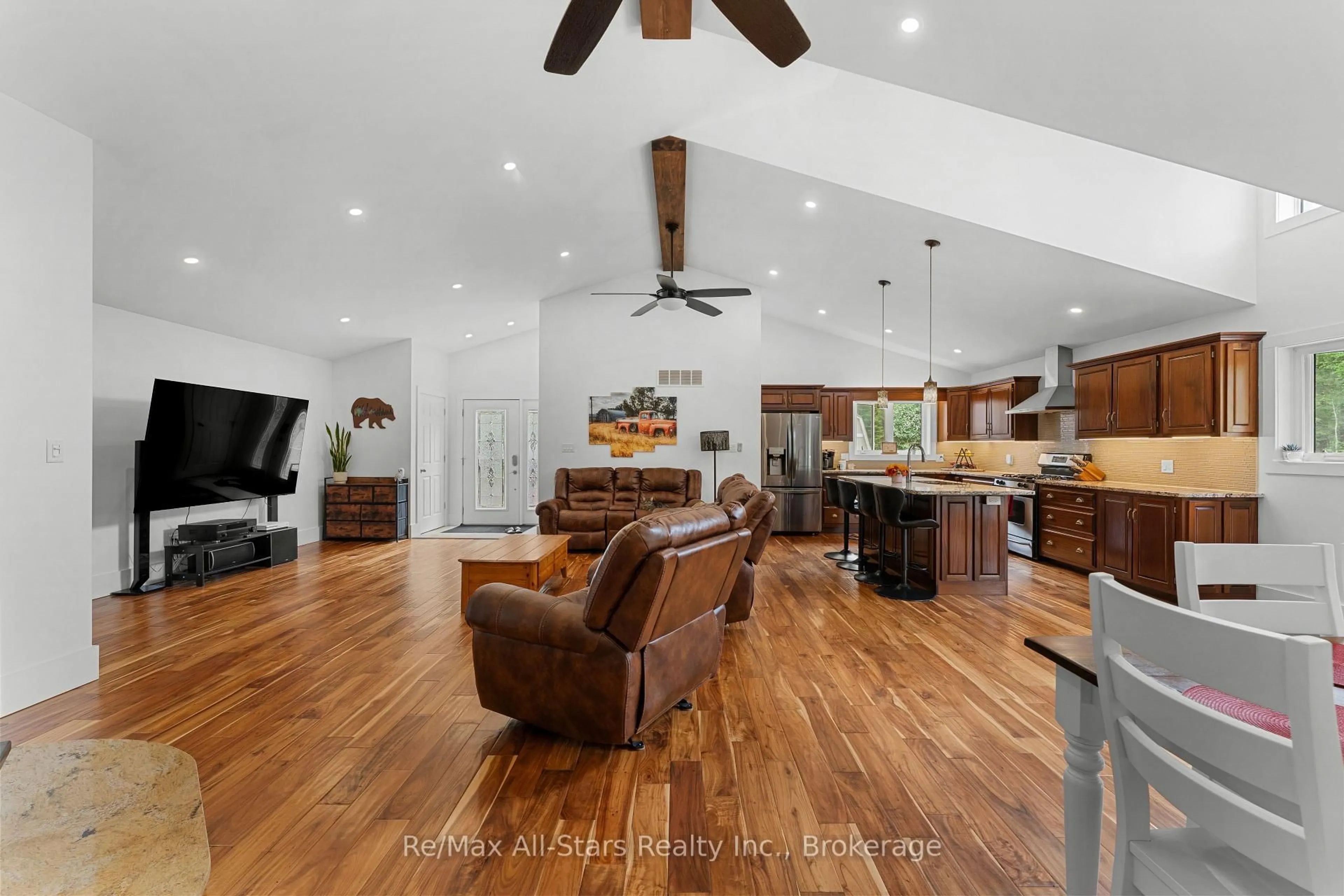 Open concept kitchen, unknown for 728 Galway Rd, Trent Lakes Ontario K0M 2A0