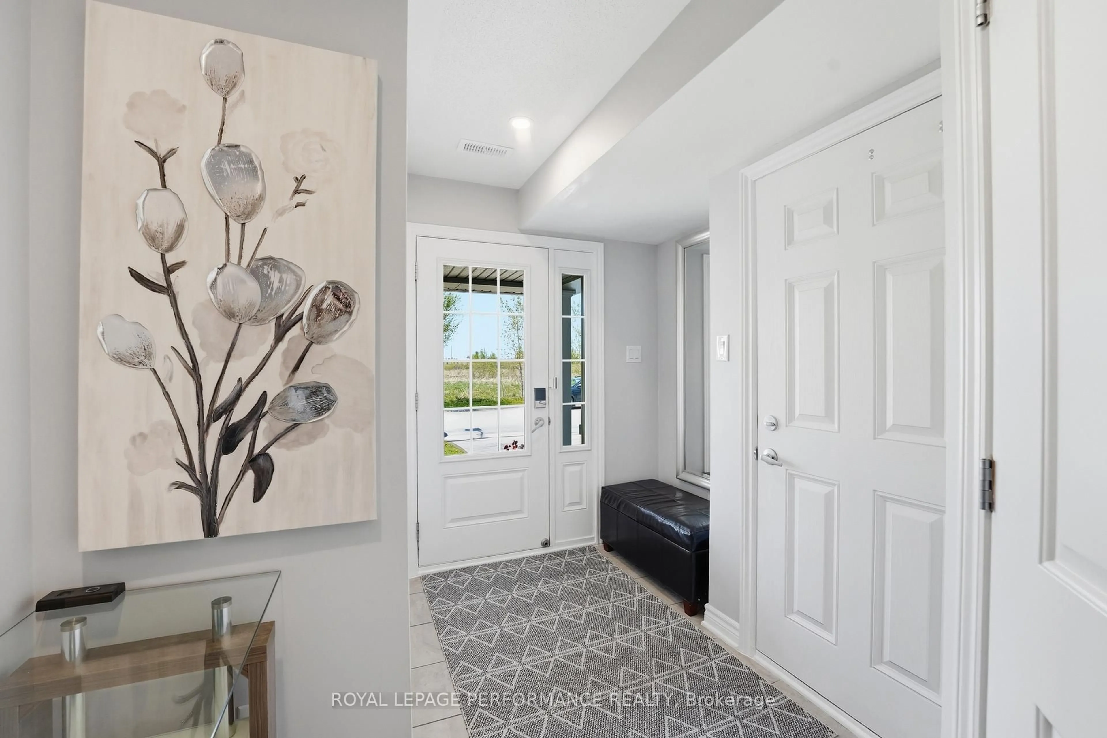 Indoor entryway for 663 Trigoria Cres, Ottawa Ontario K4A 1B1
