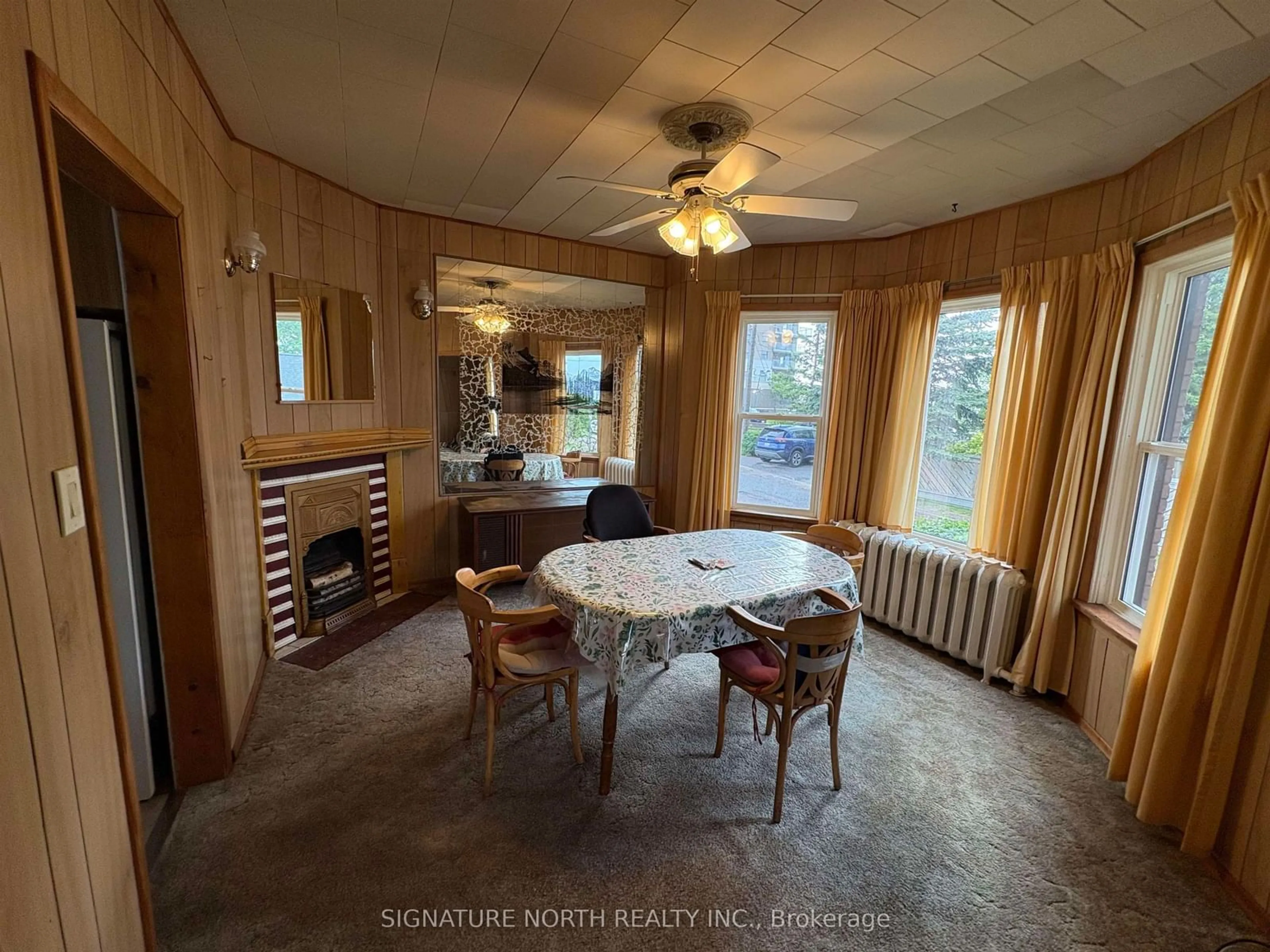 Dining room, unknown for 390 Ambrose, Thunder Bay Ontario P7B 1M4