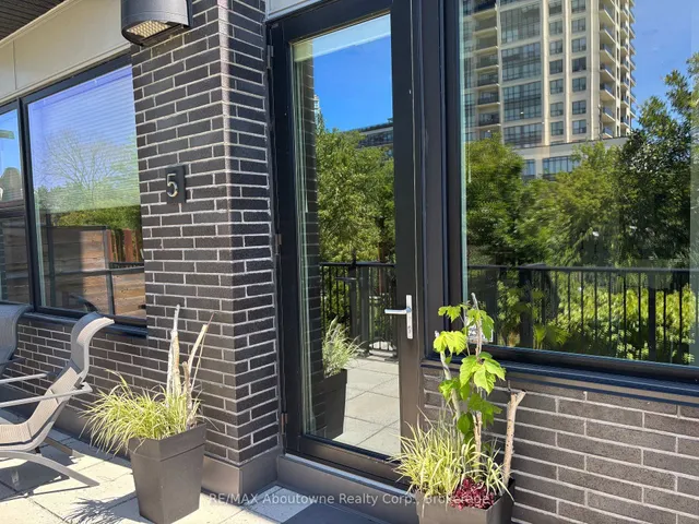53 Arthur St #RL5, Guelph 3