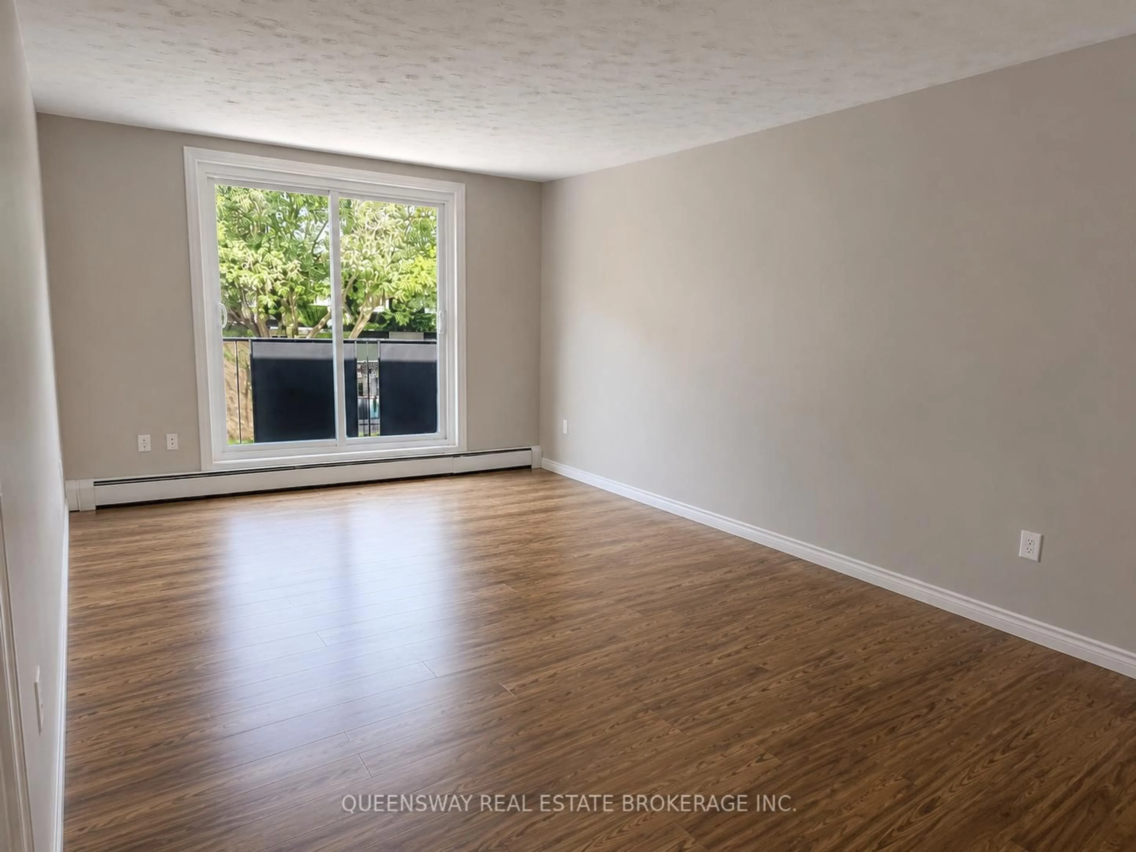 A pic of a room for 601 Barber Ave #306, North Perth Ontario N4W 1S4