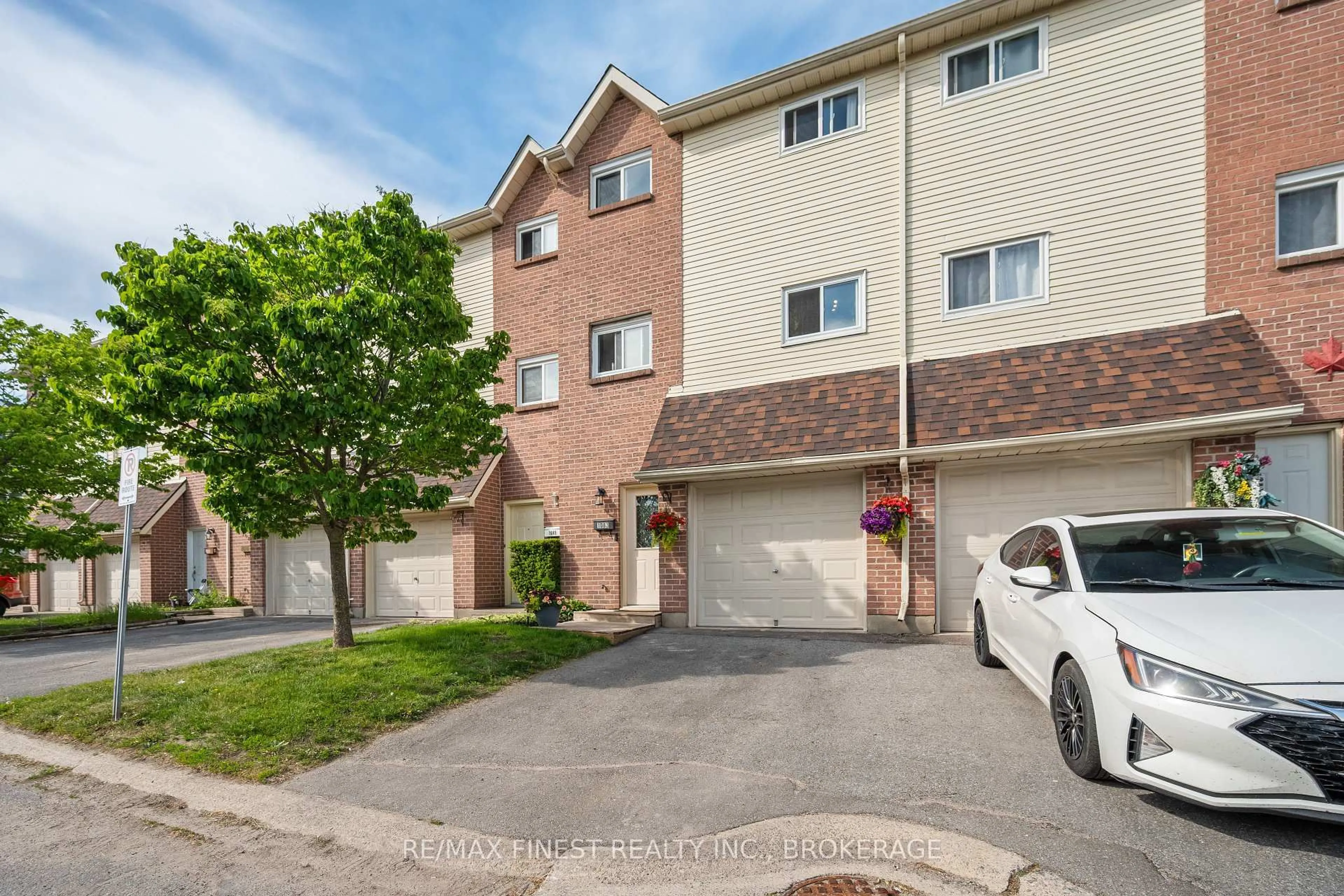 A pic from outside/outdoor area/front of a property/back of a property/a pic from drone, street for 1083 Craig Lane, Kingston Ontario K7M 7R3