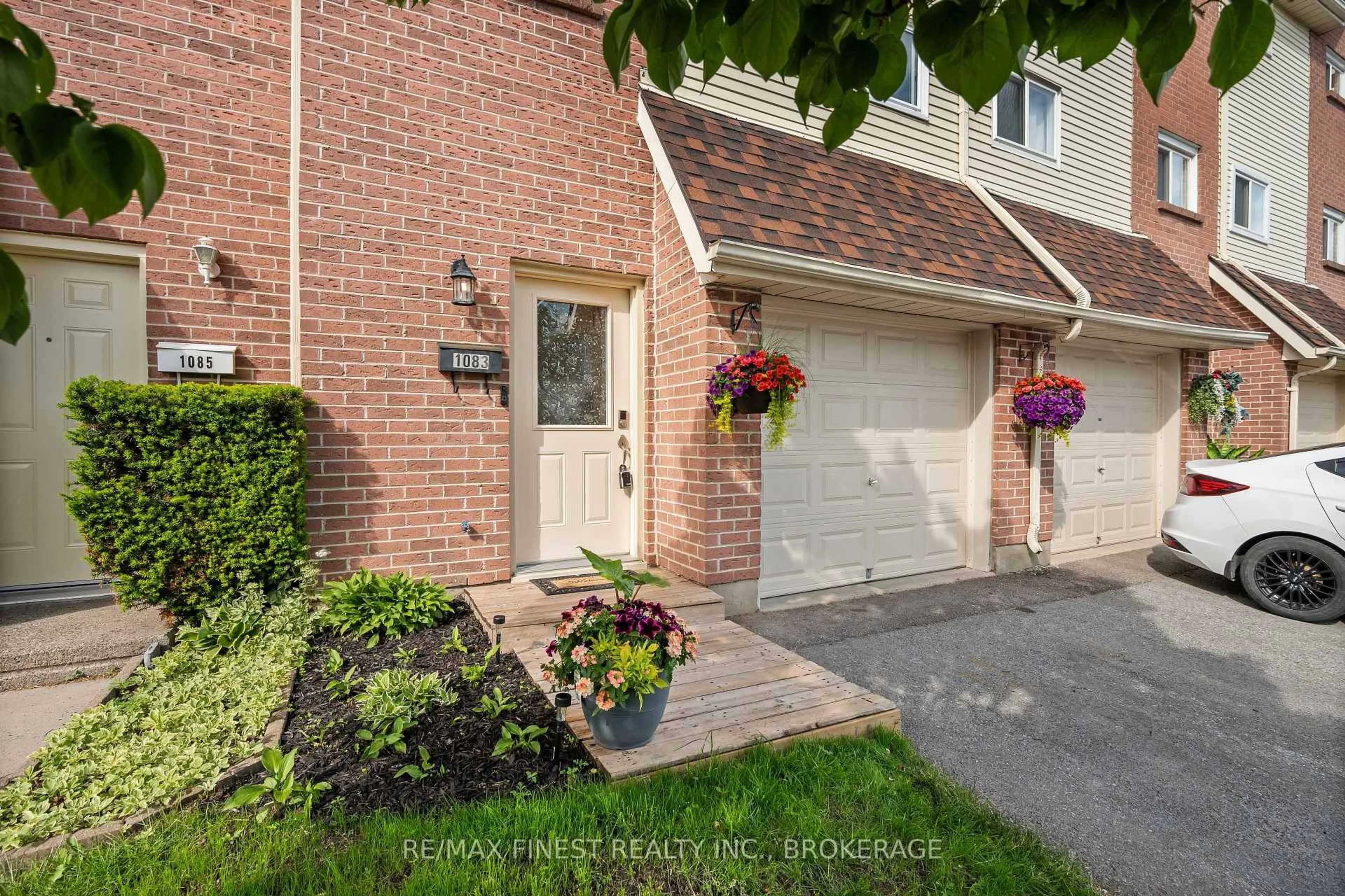Unknown for 1083 Craig Lane, Kingston Ontario K7M 7R3