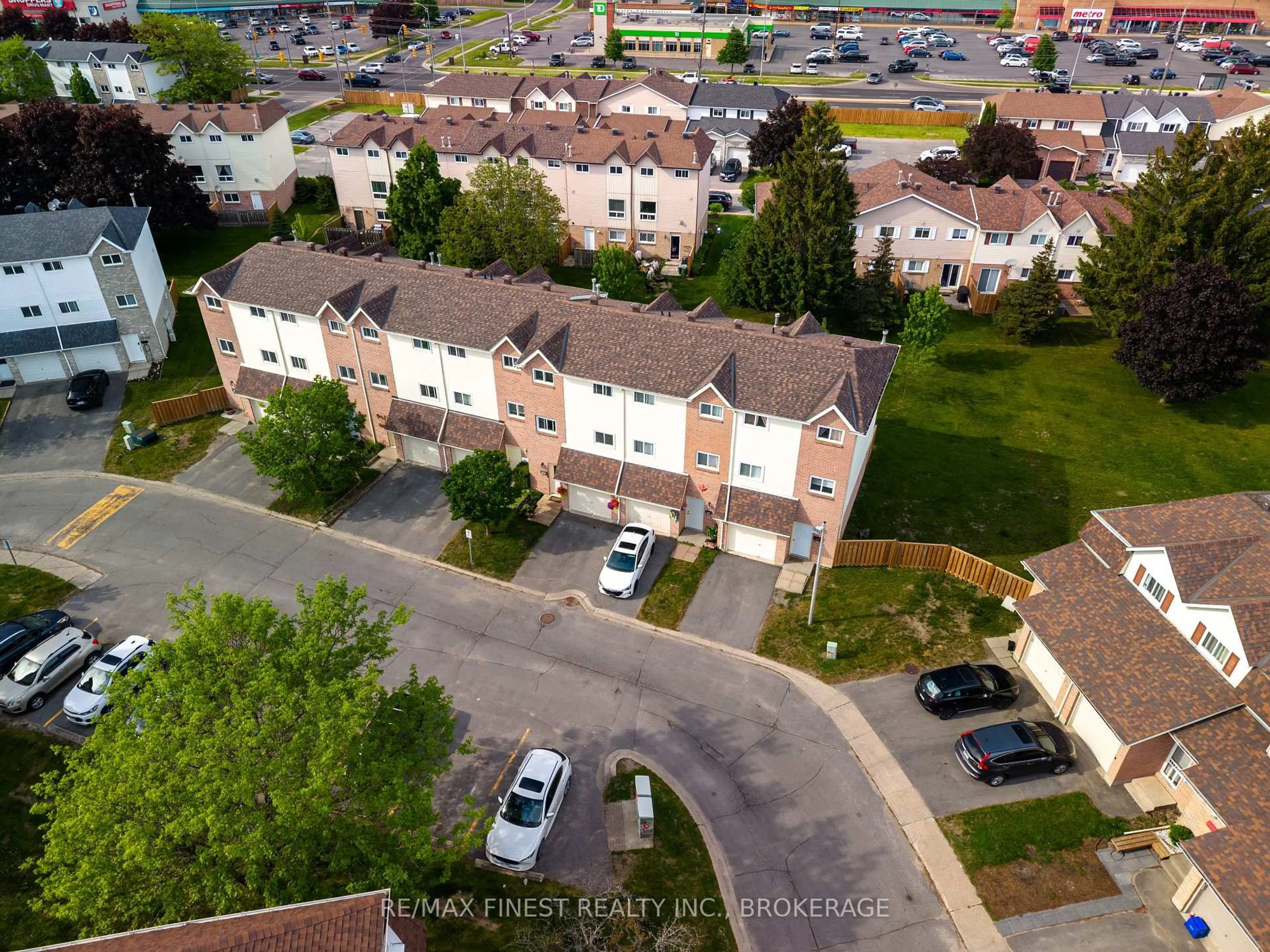 A pic from outside/outdoor area/front of a property/back of a property/a pic from drone, city buildings view from balcony for 1083 Craig Lane, Kingston Ontario K7M 7R3