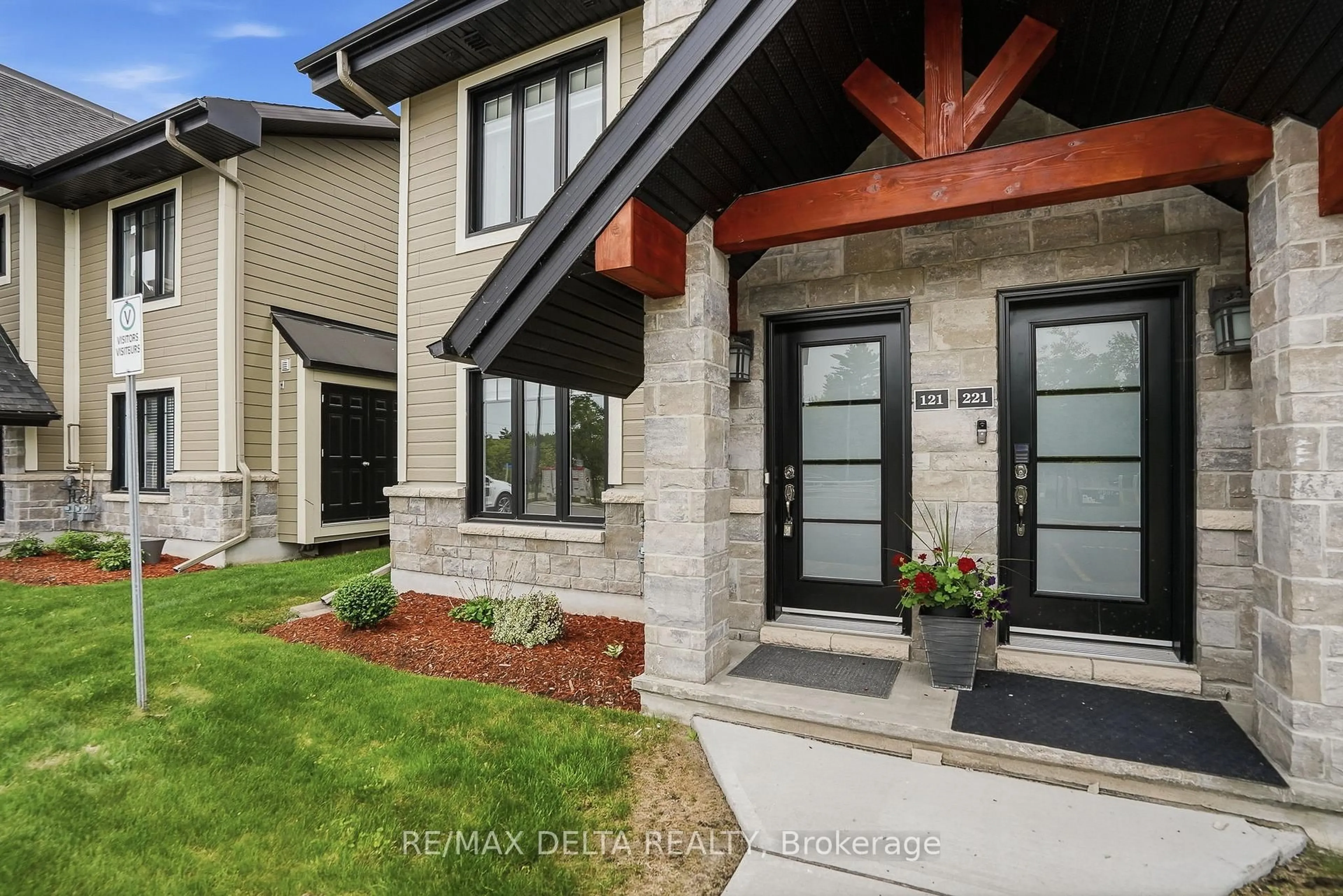 Home with brick exterior material, street for 292 Masters Lane #121, Clarence-Rockland Ontario K4K 0K5