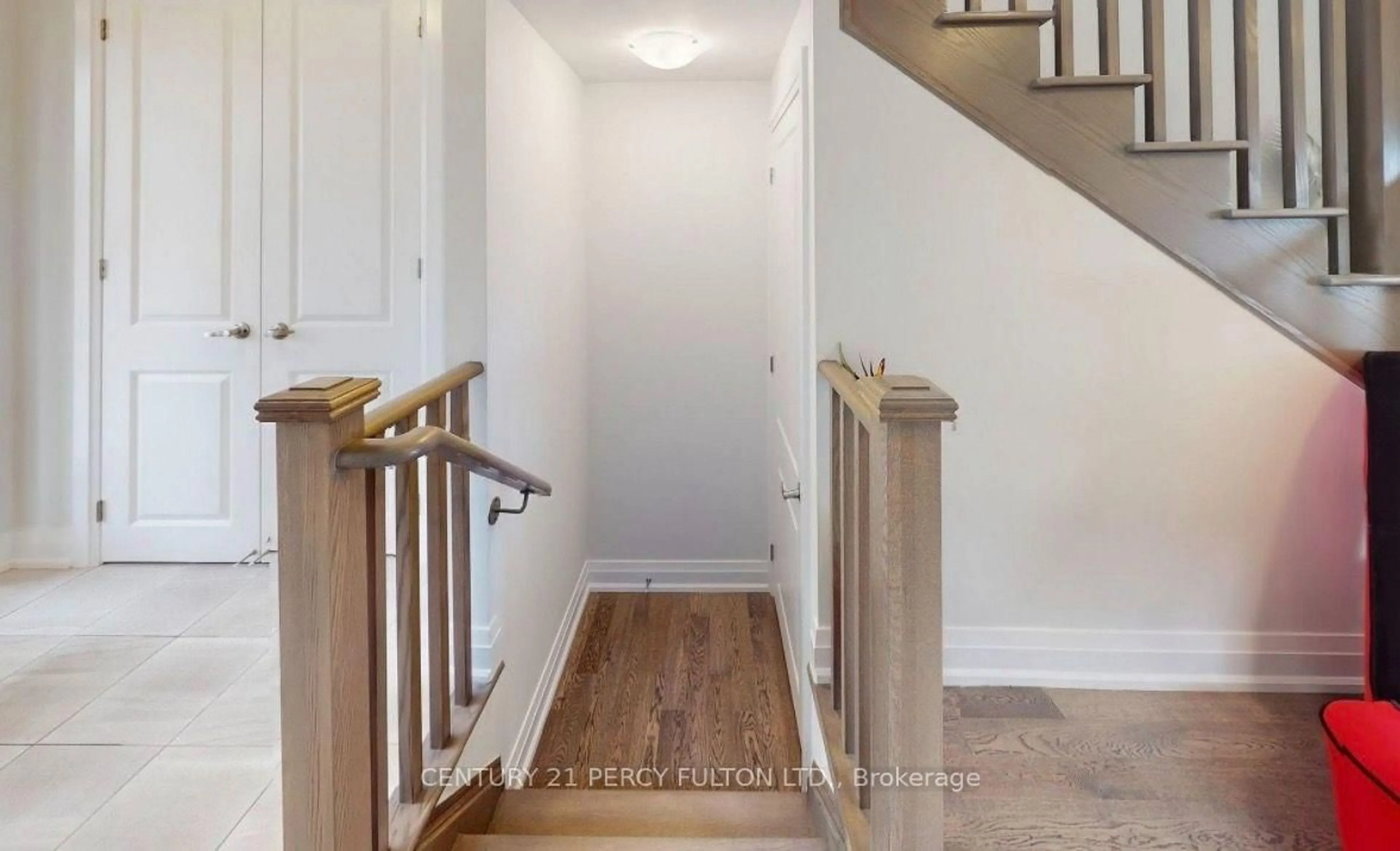 Indoor entryway for 197 St Joseph Rd, Kawartha Lakes Ontario K9V 0R8