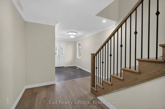 242 O'Neil St, Peterborough 5