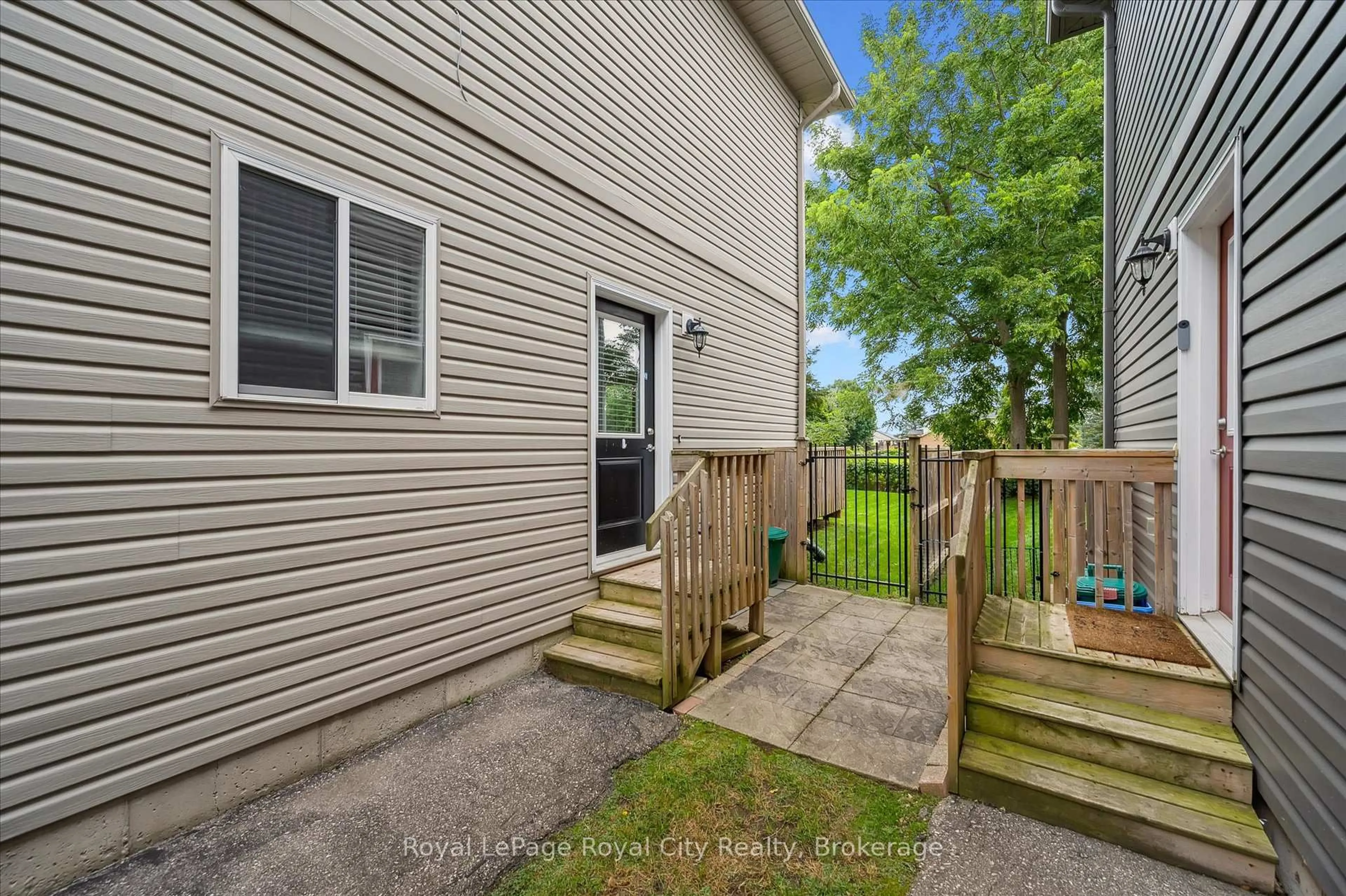 Patio, unknown for 470 Elora St, Centre Wellington Ontario N1M 1Y8