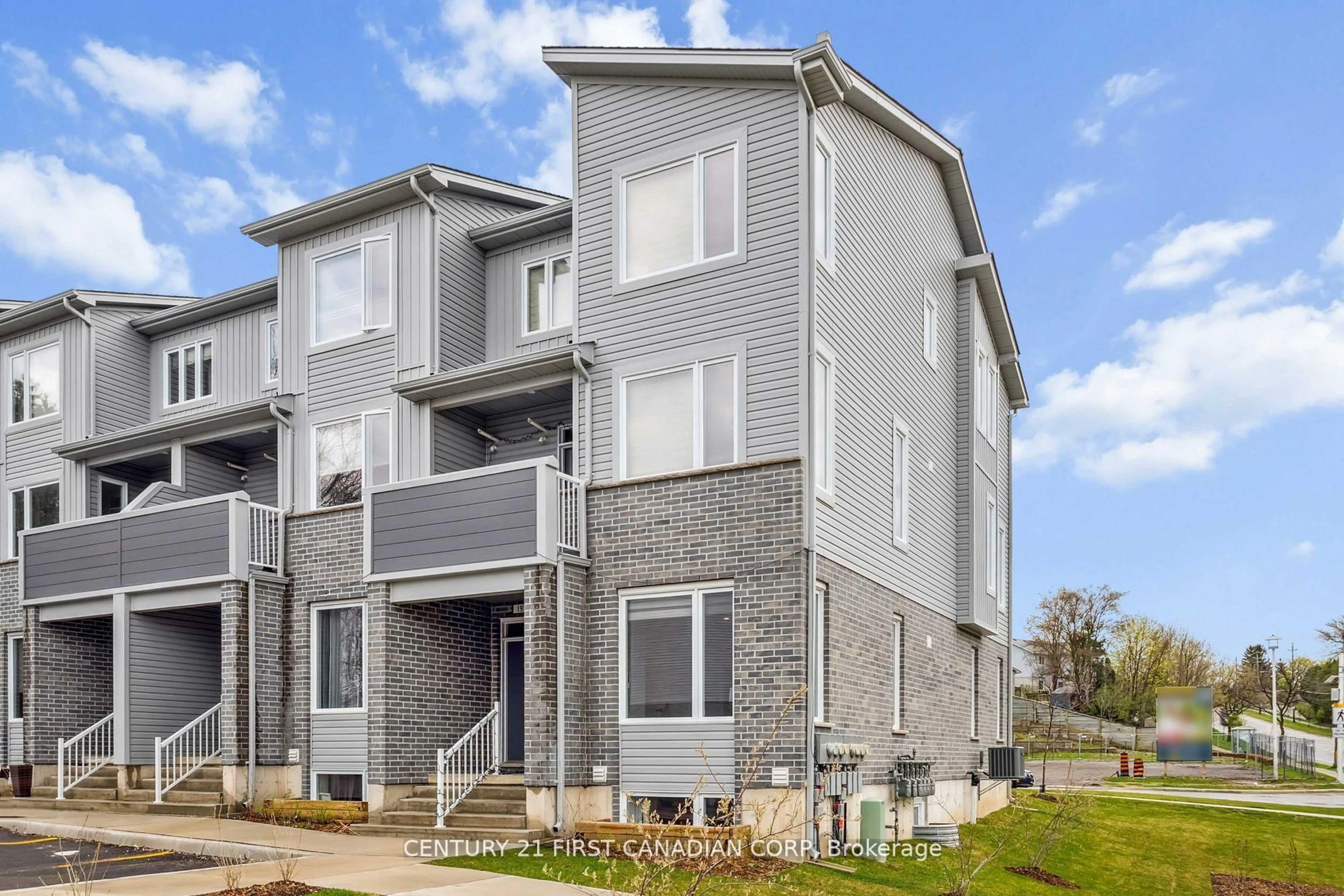 Unknown for 990 DEVERON Cres #21, London South Ontario N5Z 0B7