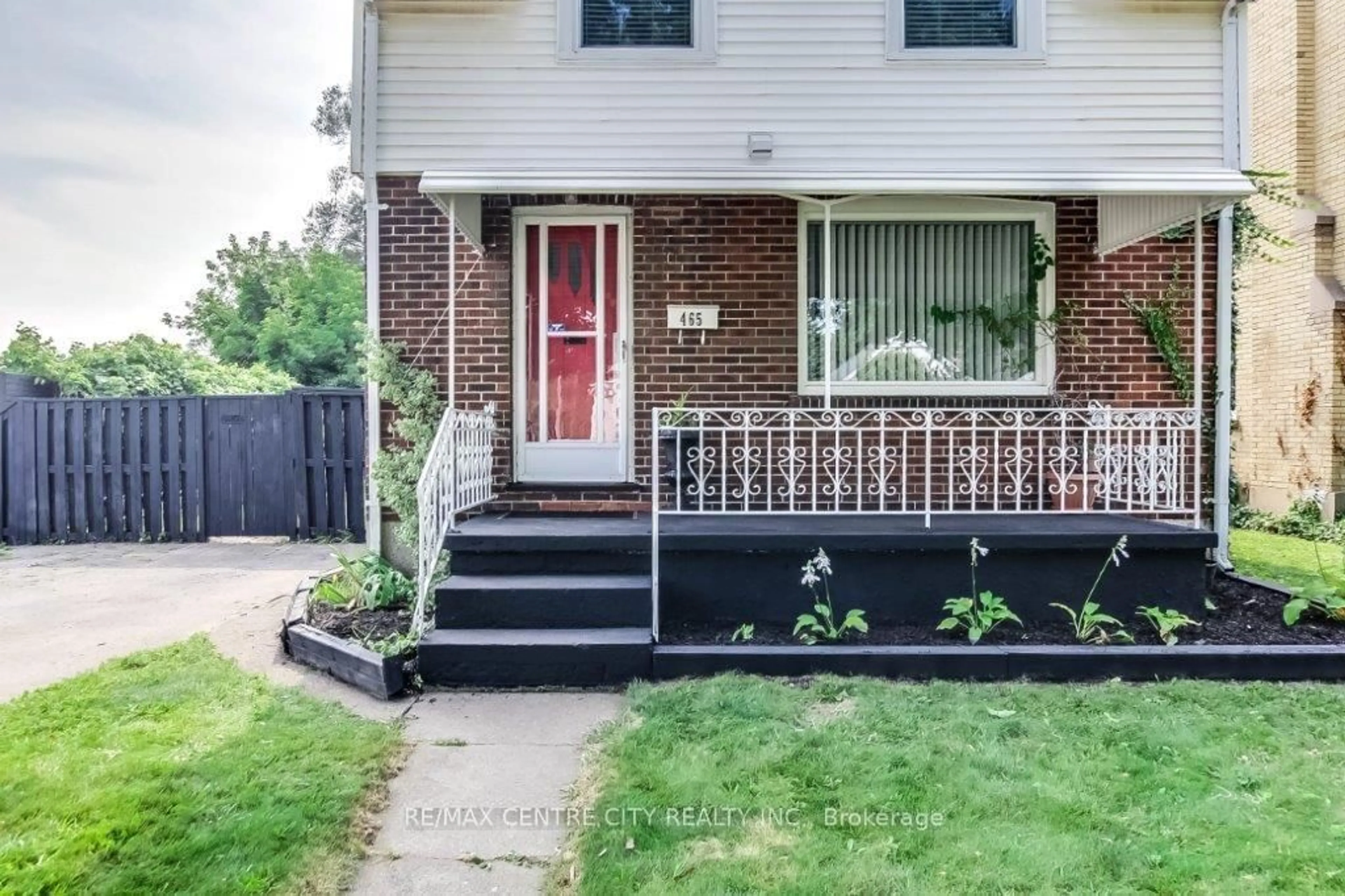 Home with brick exterior material, street for 465 Ashland Ave, London East Ontario N5W 4G6