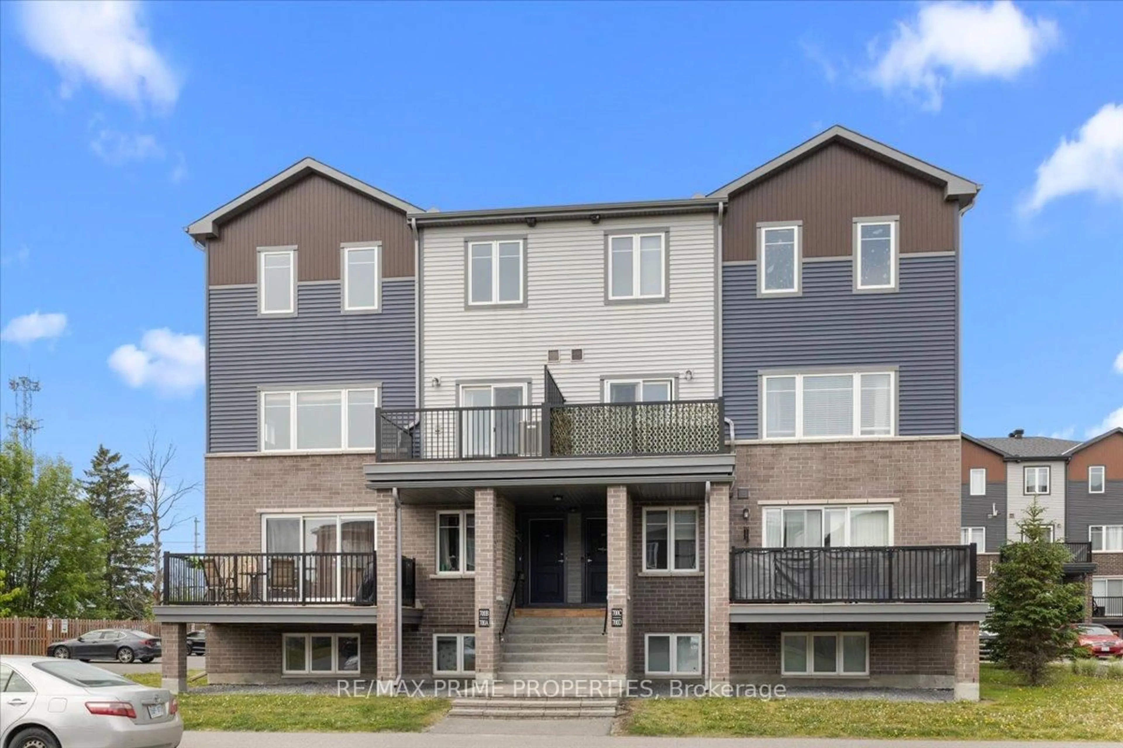 Home with brick exterior material, building for 700B Amberwing Private #B, Ottawa Ontario K4A 5H5