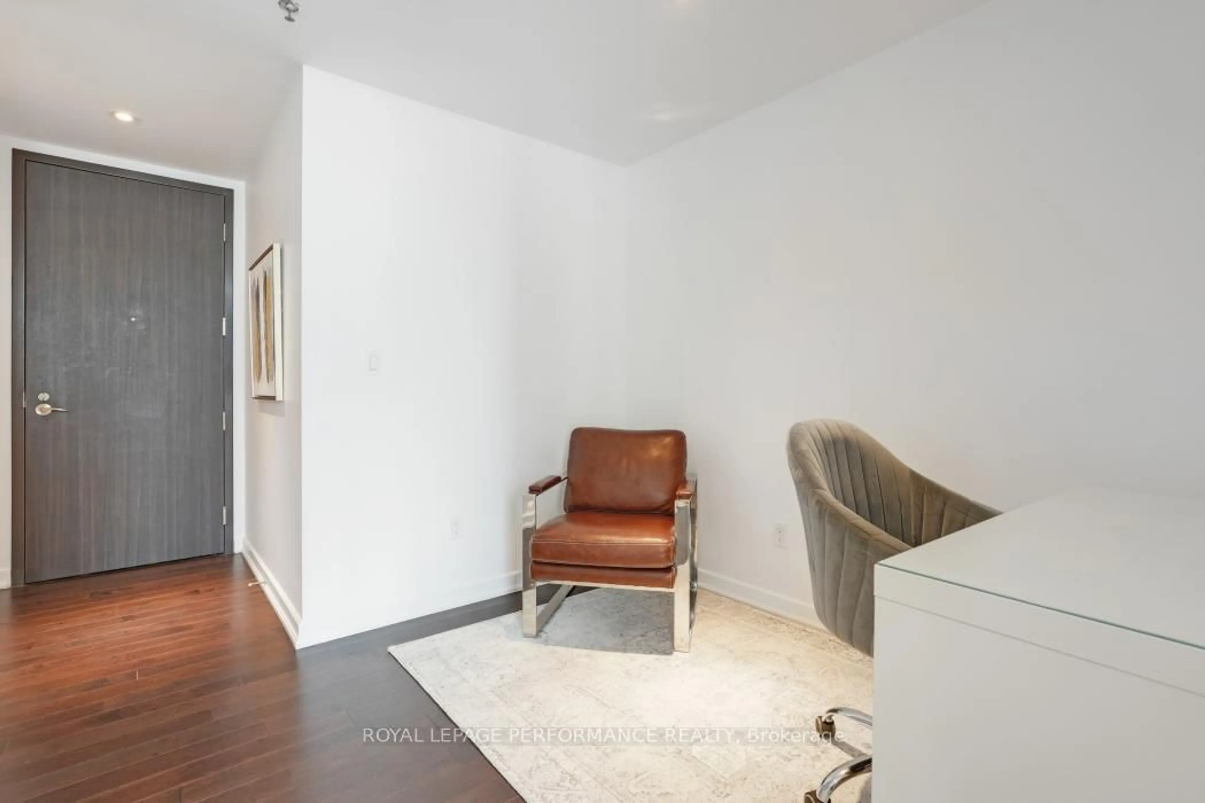 Unknown for 300 Lisgar St #702, Ottawa Ontario K2P 0E2
