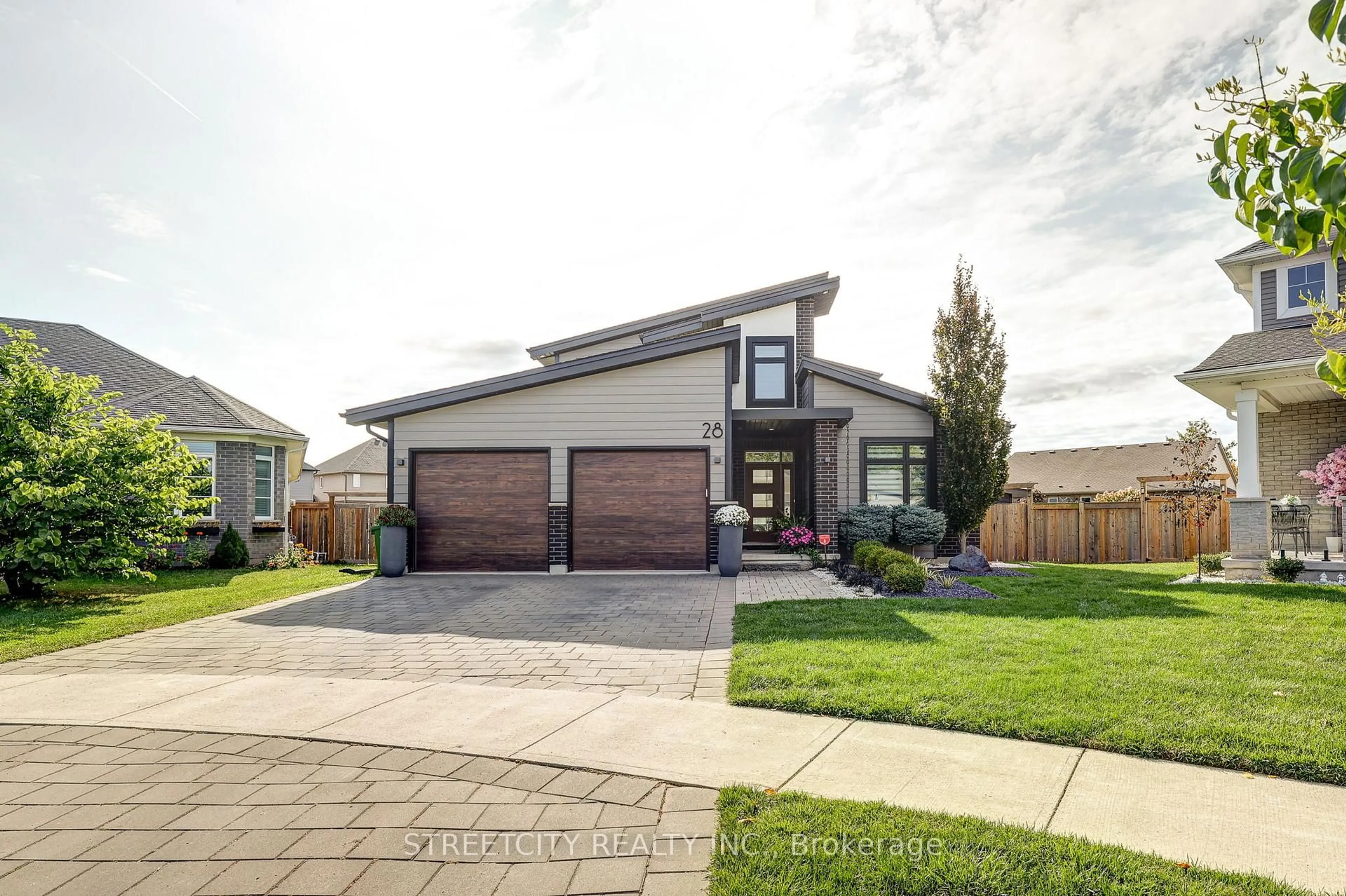 Home with brick exterior material, street for 28 Martingale Terr, St. Thomas Ontario N5R 0H6