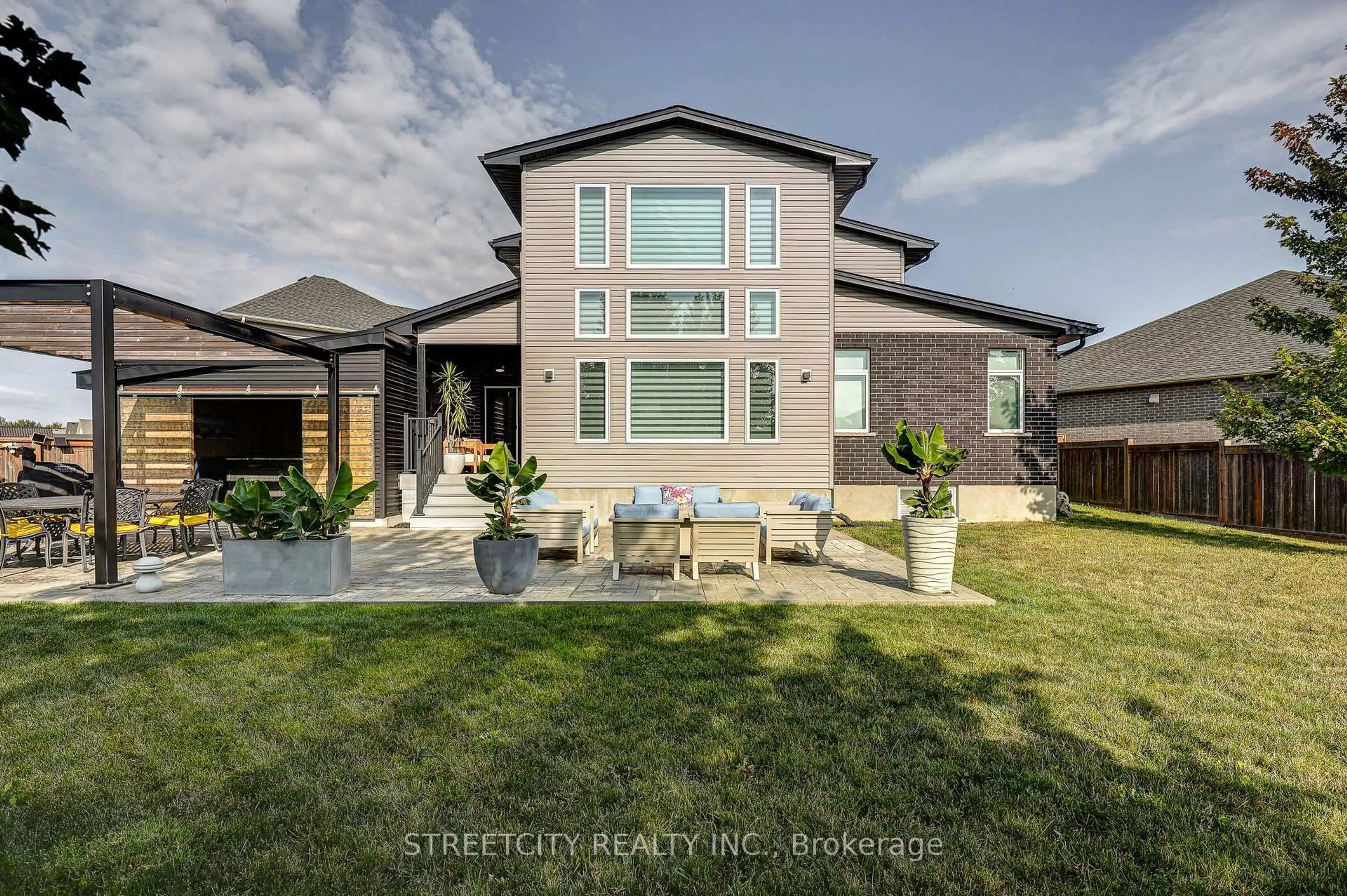 Home with brick exterior material, street for 28 Martingale Terr, St. Thomas Ontario N5R 0H6