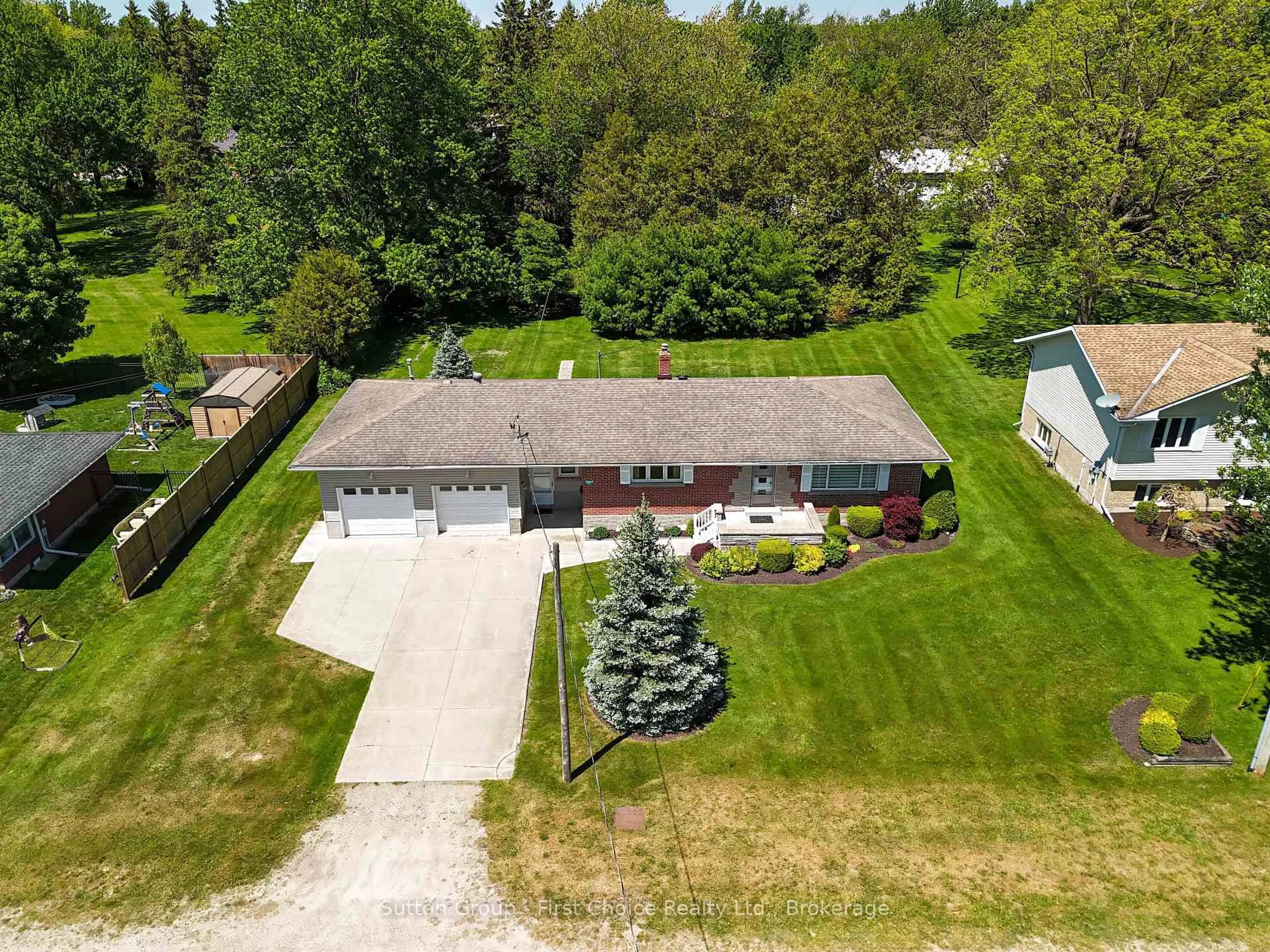 A pic from outside/outdoor area/front of a property/back of a property/a pic from drone, street for 2864 Perth Line 45, Perth East Ontario N0K 1J0