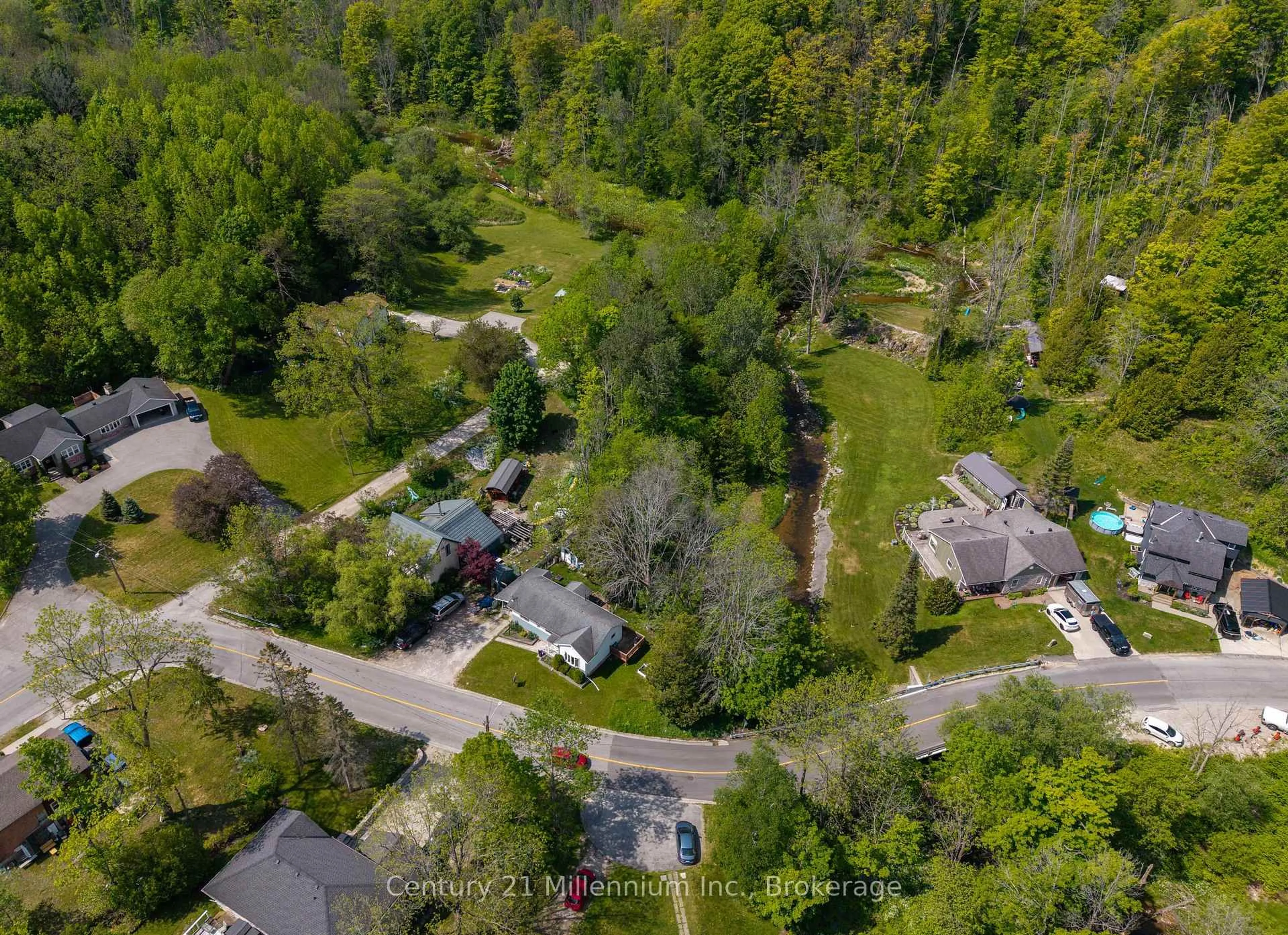 A pic from outside/outdoor area/front of a property/back of a property/a pic from drone, forest/trees view for 1420 7th Ave, Owen Sound Ontario N4K 5K8