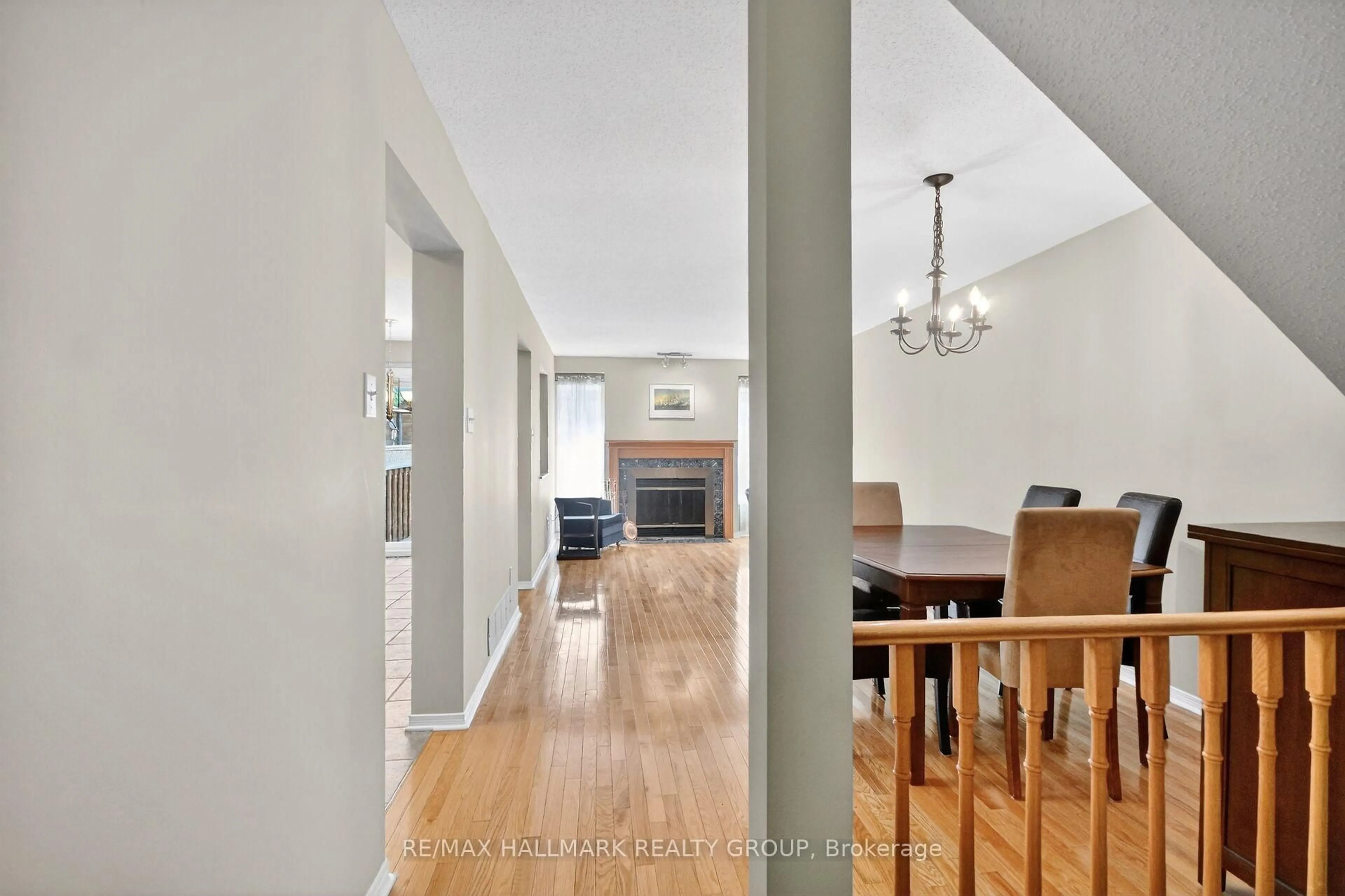 Unknown for 80 Scarlet Crt, Ottawa Ontario K1T 3R6