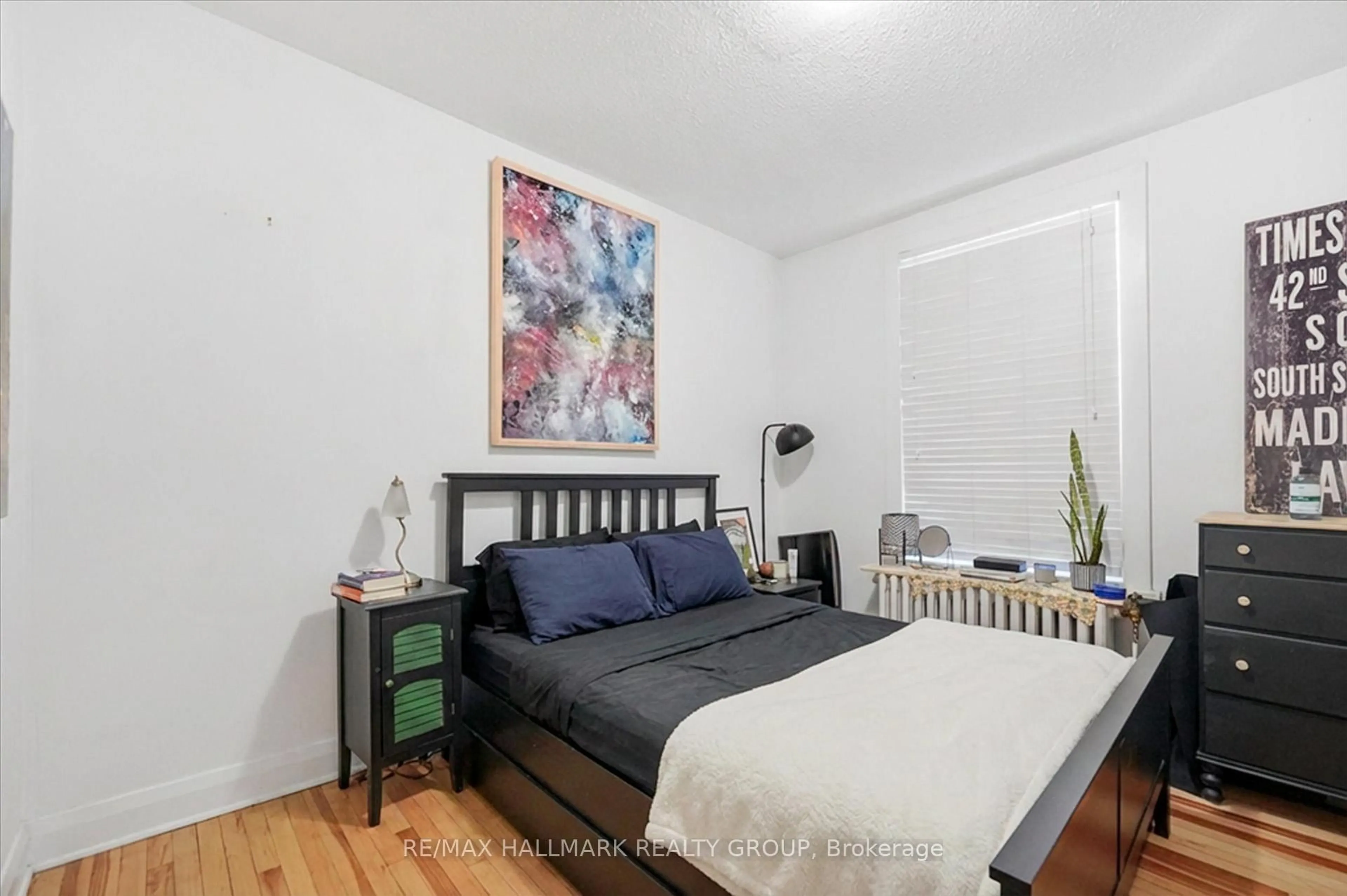 A pic of a room for 44 St. Andrew St, Ottawa Ontario K1N 5E9