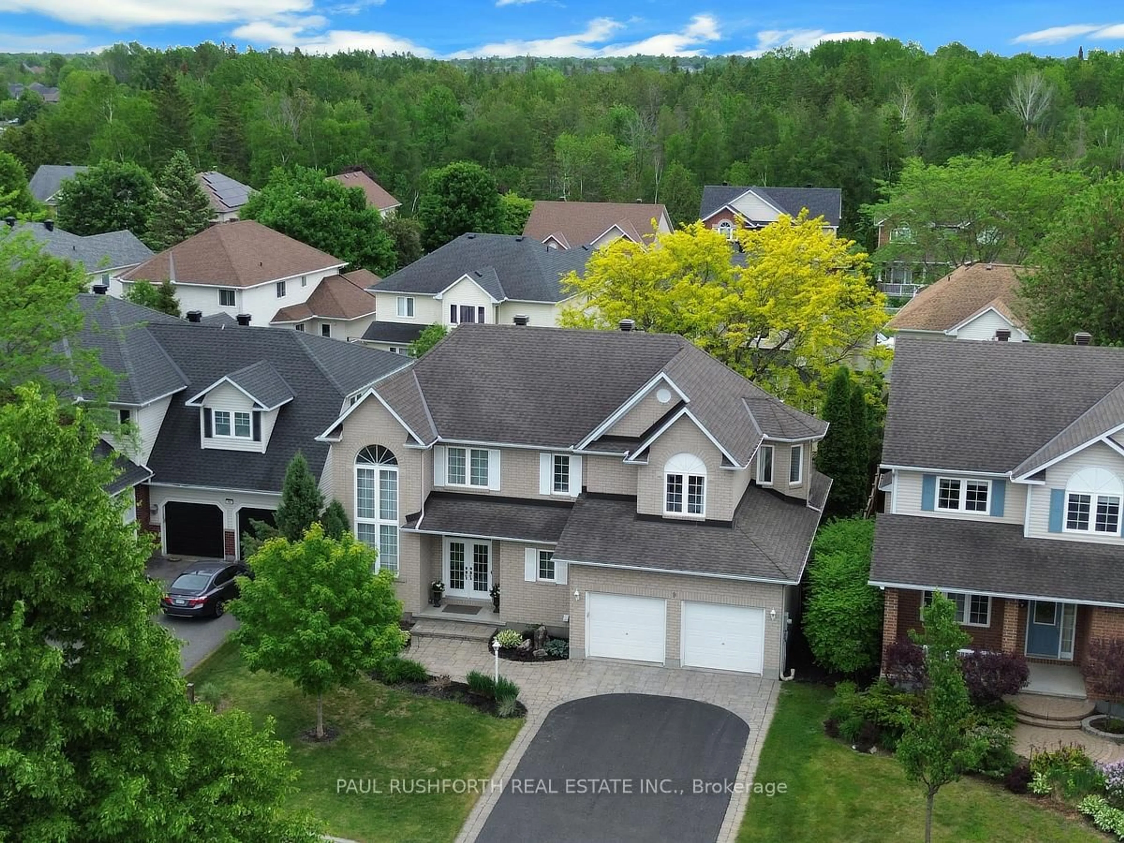 A pic from outside/outdoor area/front of a property/back of a property/a pic from drone, street for 9 Coachman Cres, Stittsville Ontario K2S 1X8