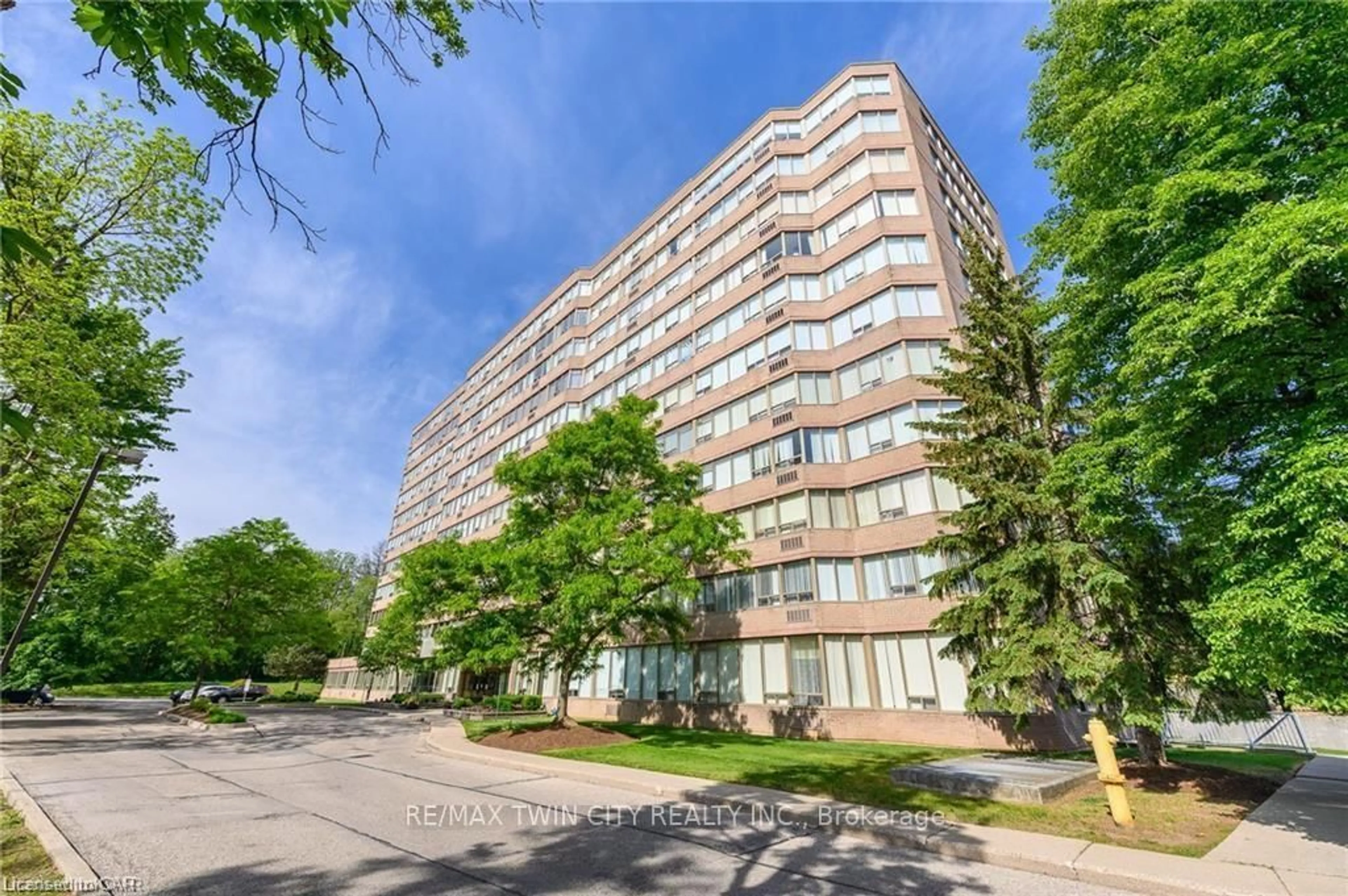 Unknown for 3227 King St #609, Kitchener Ontario N2A 3Z9