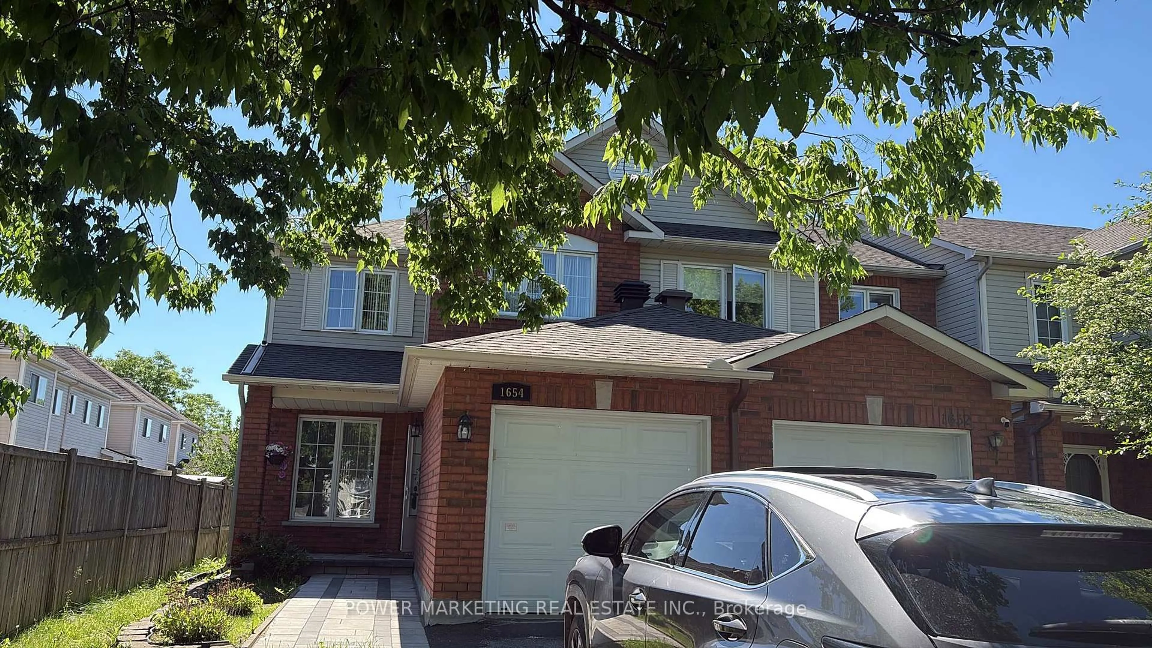 Home with brick exterior material, street for 1654 VARENNES Blvd, Ottawa Ontario K4A 4B2