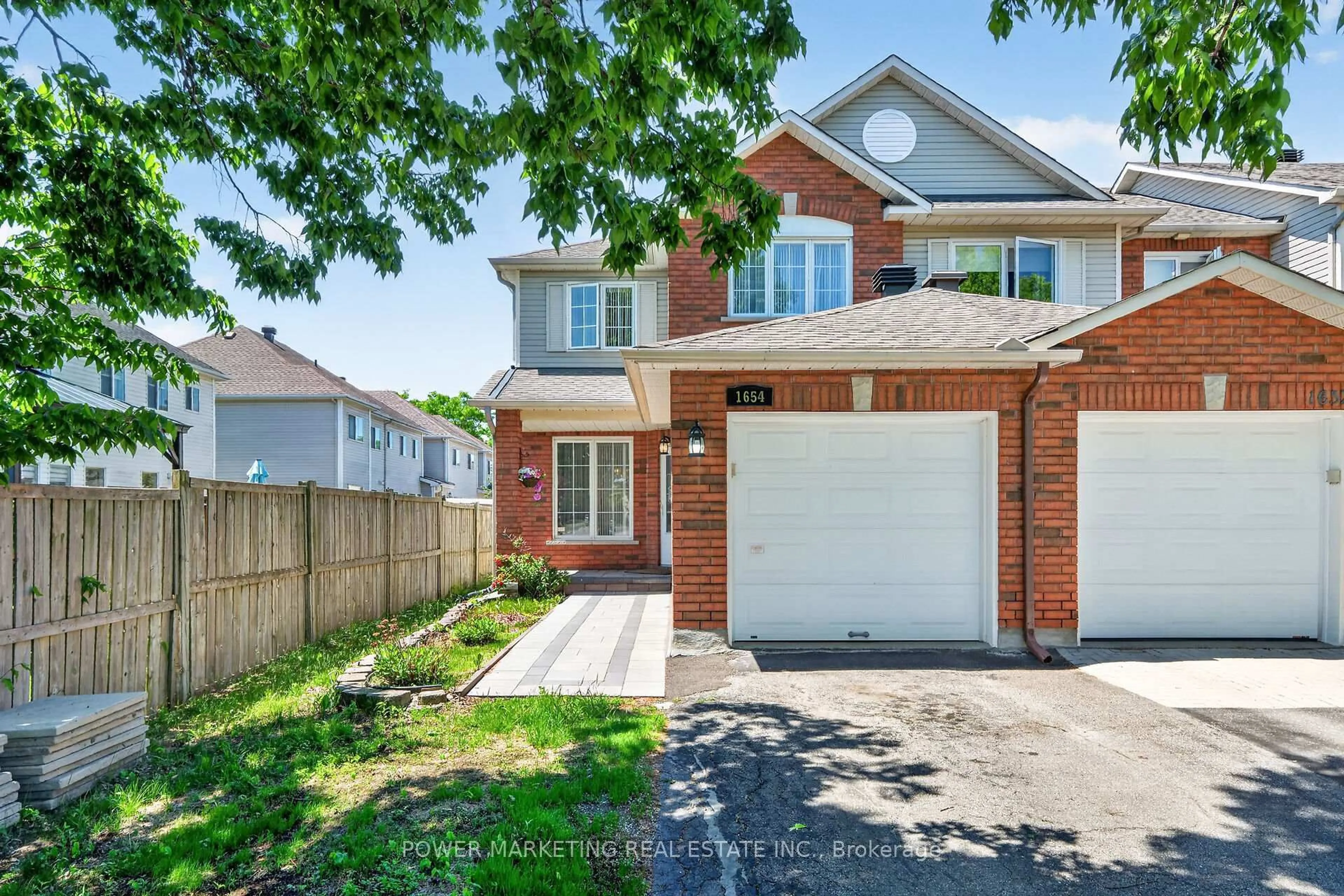 Home with brick exterior material, street for 1654 VARENNES Blvd, Ottawa Ontario K4A 4B2