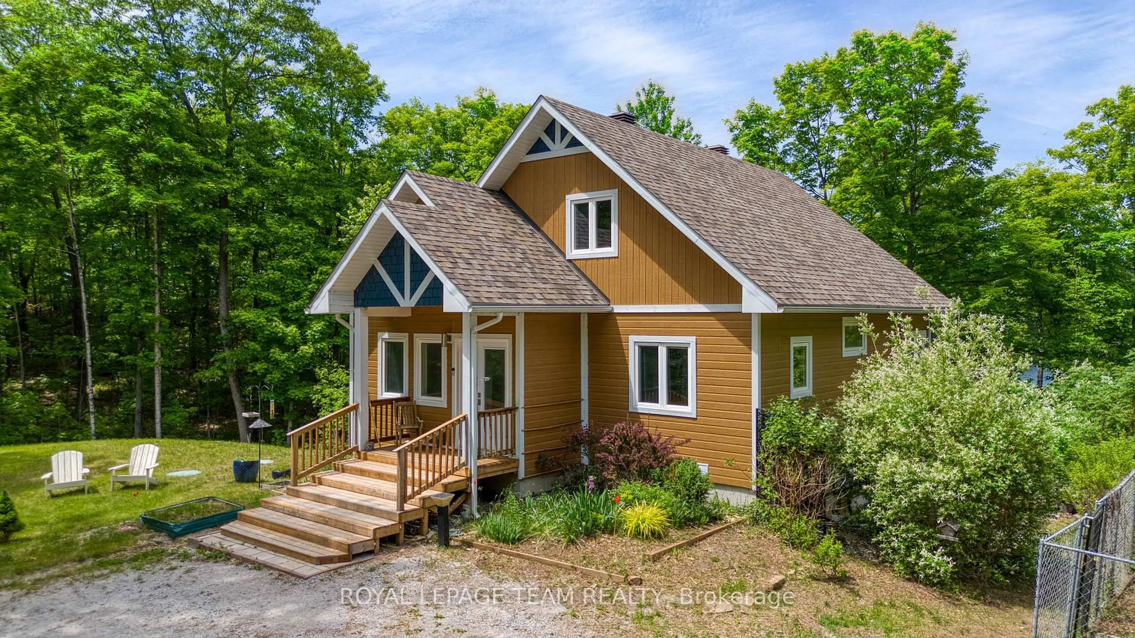 Home with vinyl exterior material, street for 196 Silvery Lane, Maberly Ontario K0H 2B0