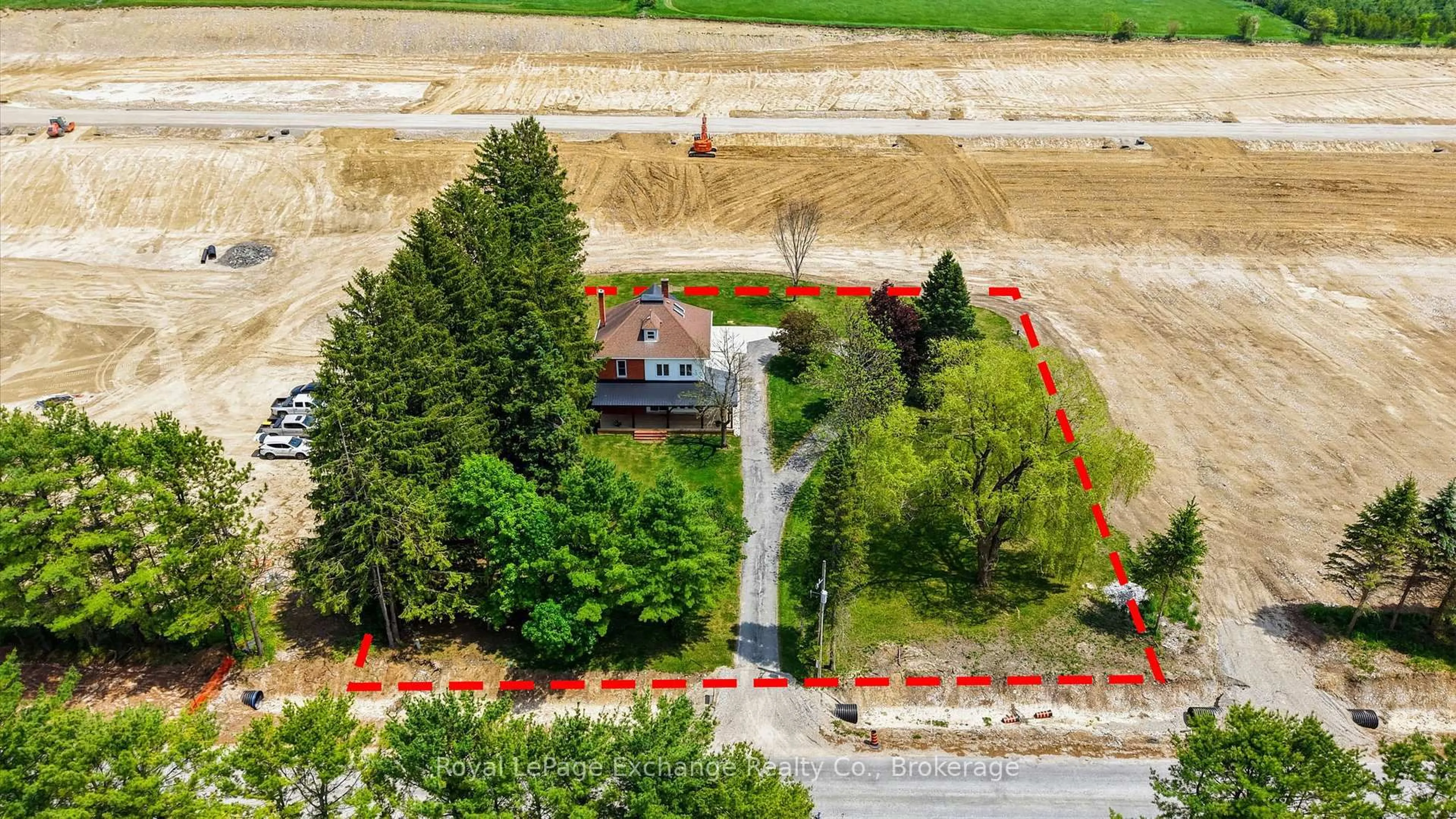A pic from outside/outdoor area/front of a property/back of a property/a pic from drone, building for 174393 Mulock Rd, West Grey Ontario N0G 1S0