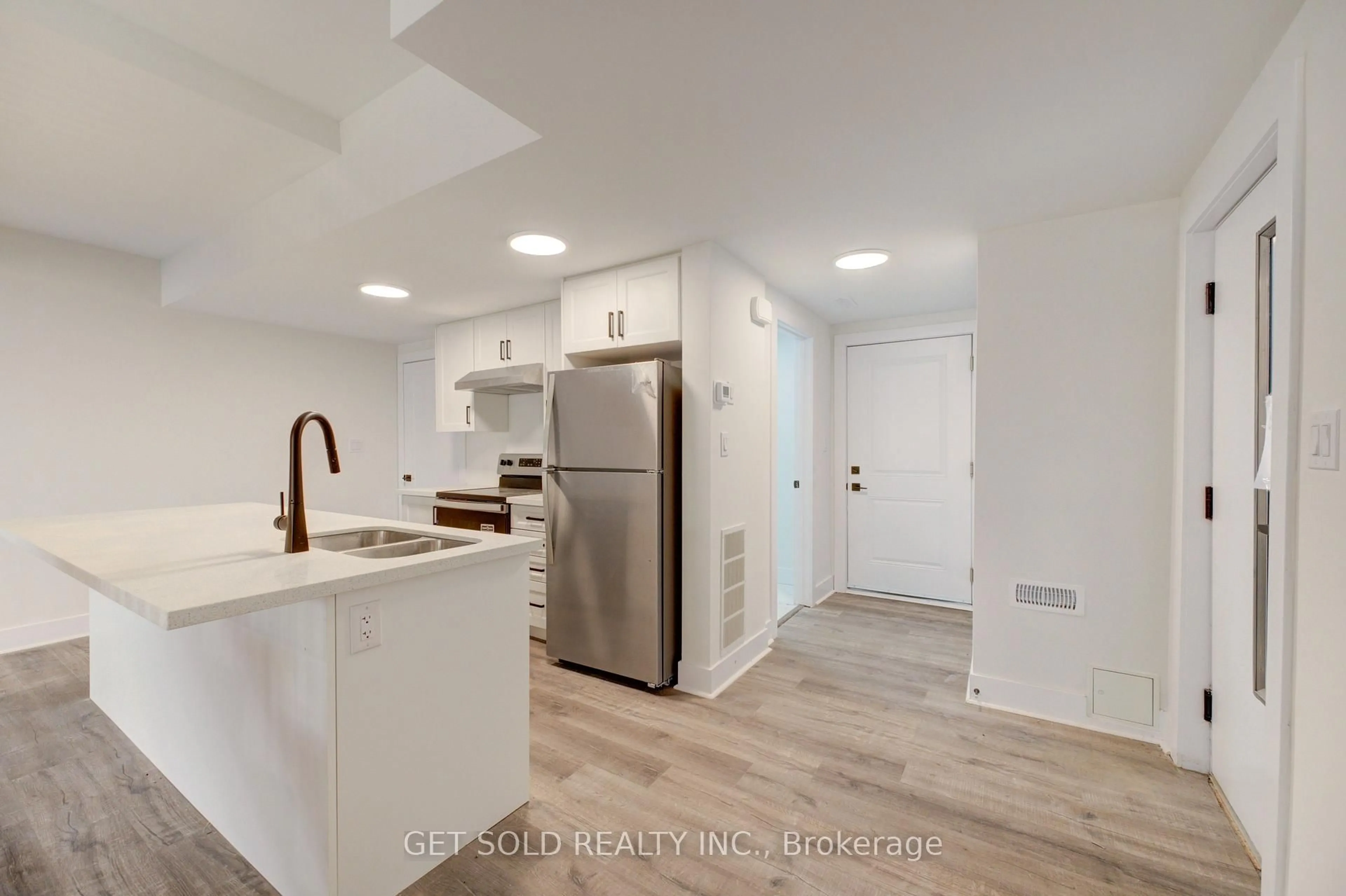 Unknown for 6701 Thorold Stone Rd #3, Niagara Falls Ontario L2J 1B3