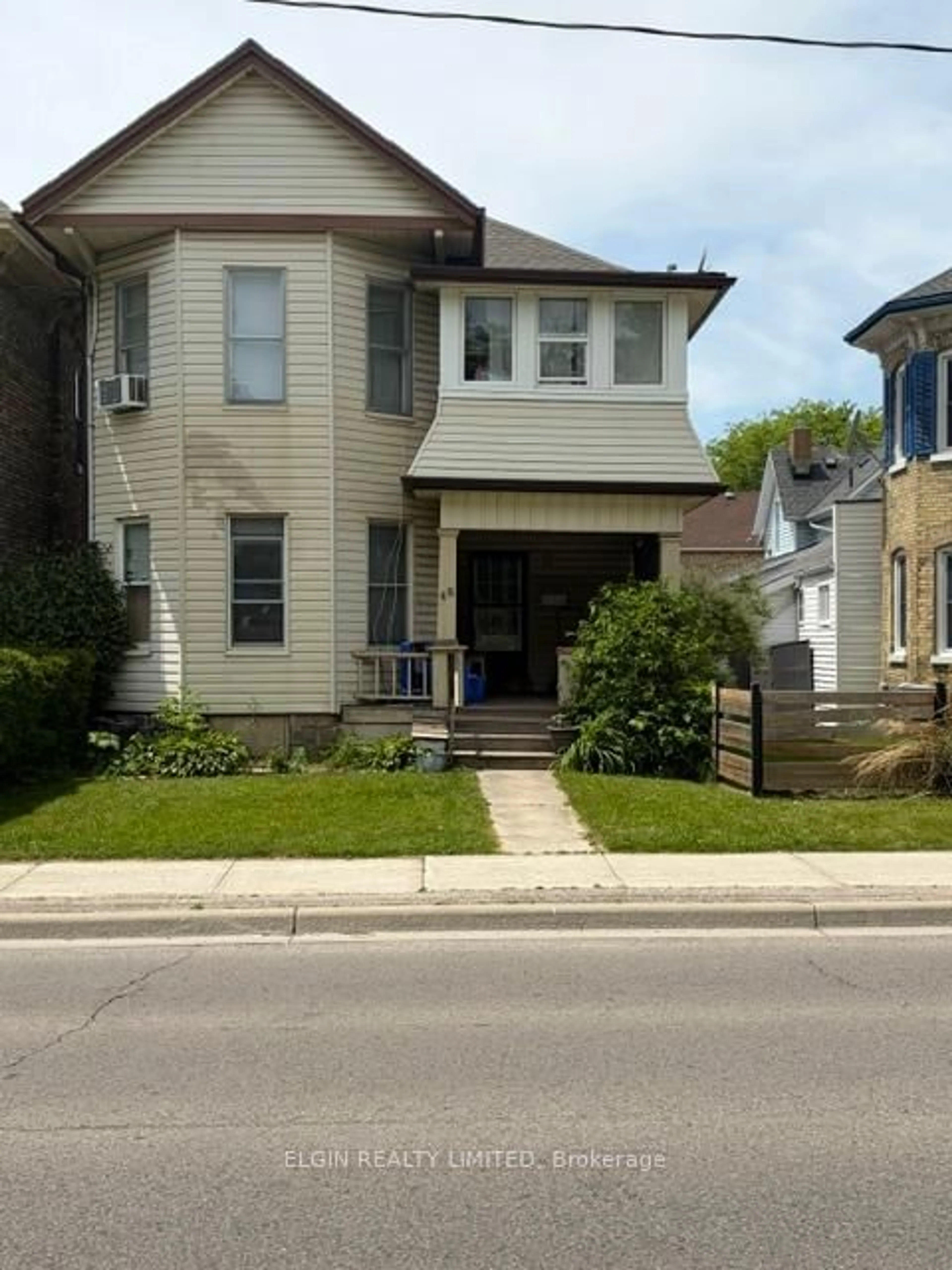 Unknown for 46 Elgin St, St. Thomas Ontario N5R 3M1