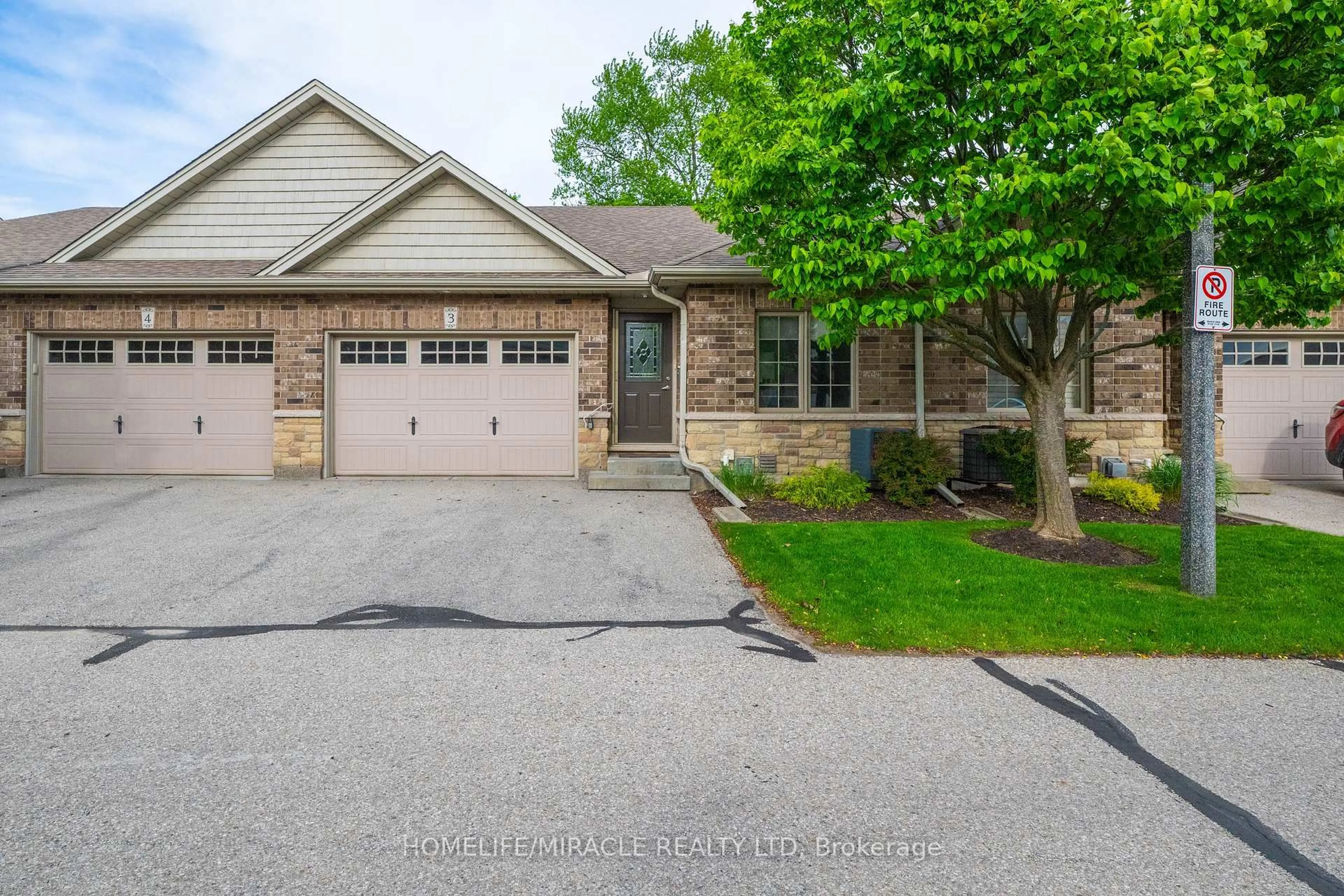 Home with brick exterior material, street for 560 Grey St #3, Brantford Ontario N3S 0C4